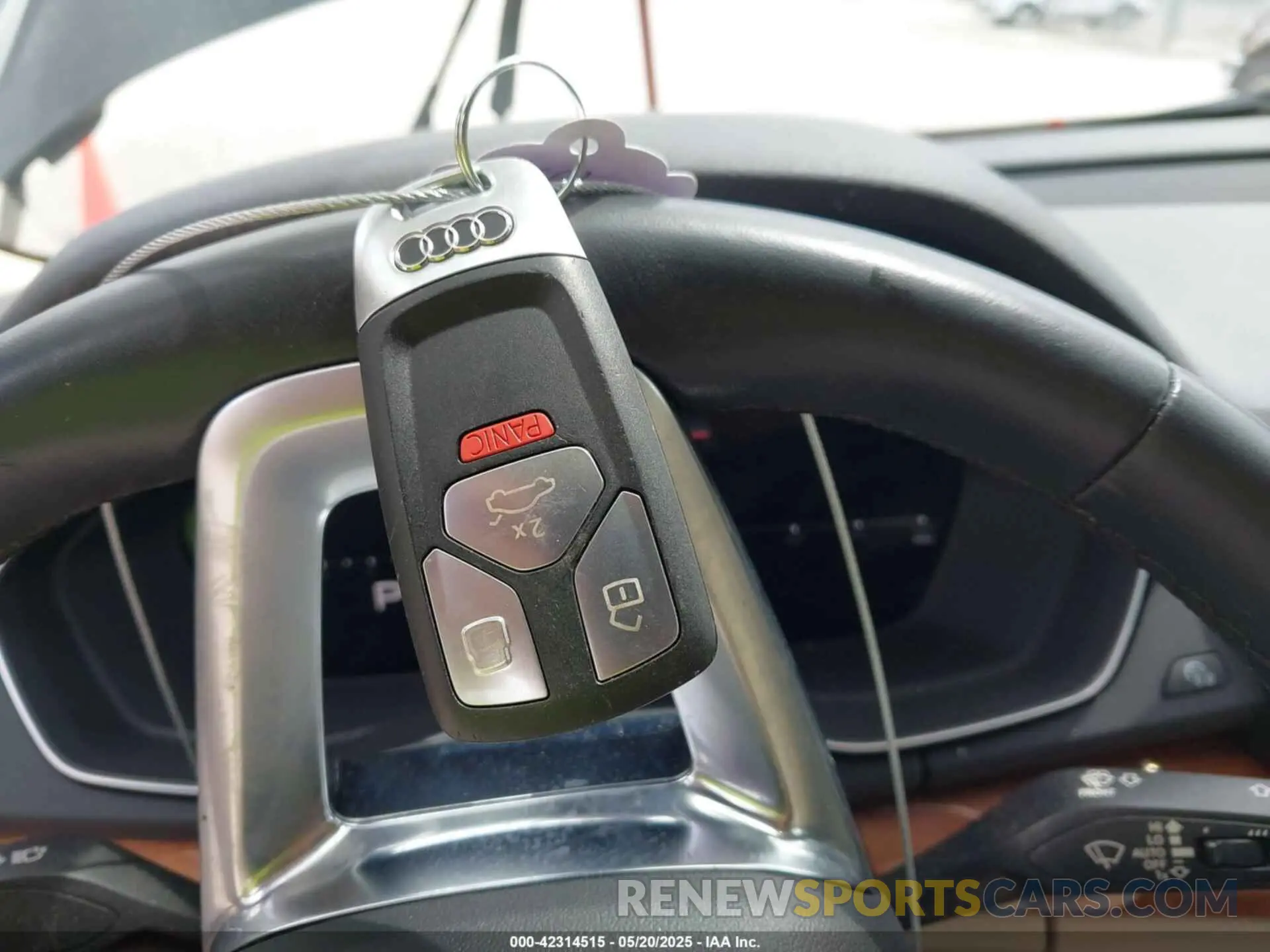 11 Photograph of a damaged car WA1BAAFY8M2097185 AUDI Q5 2021