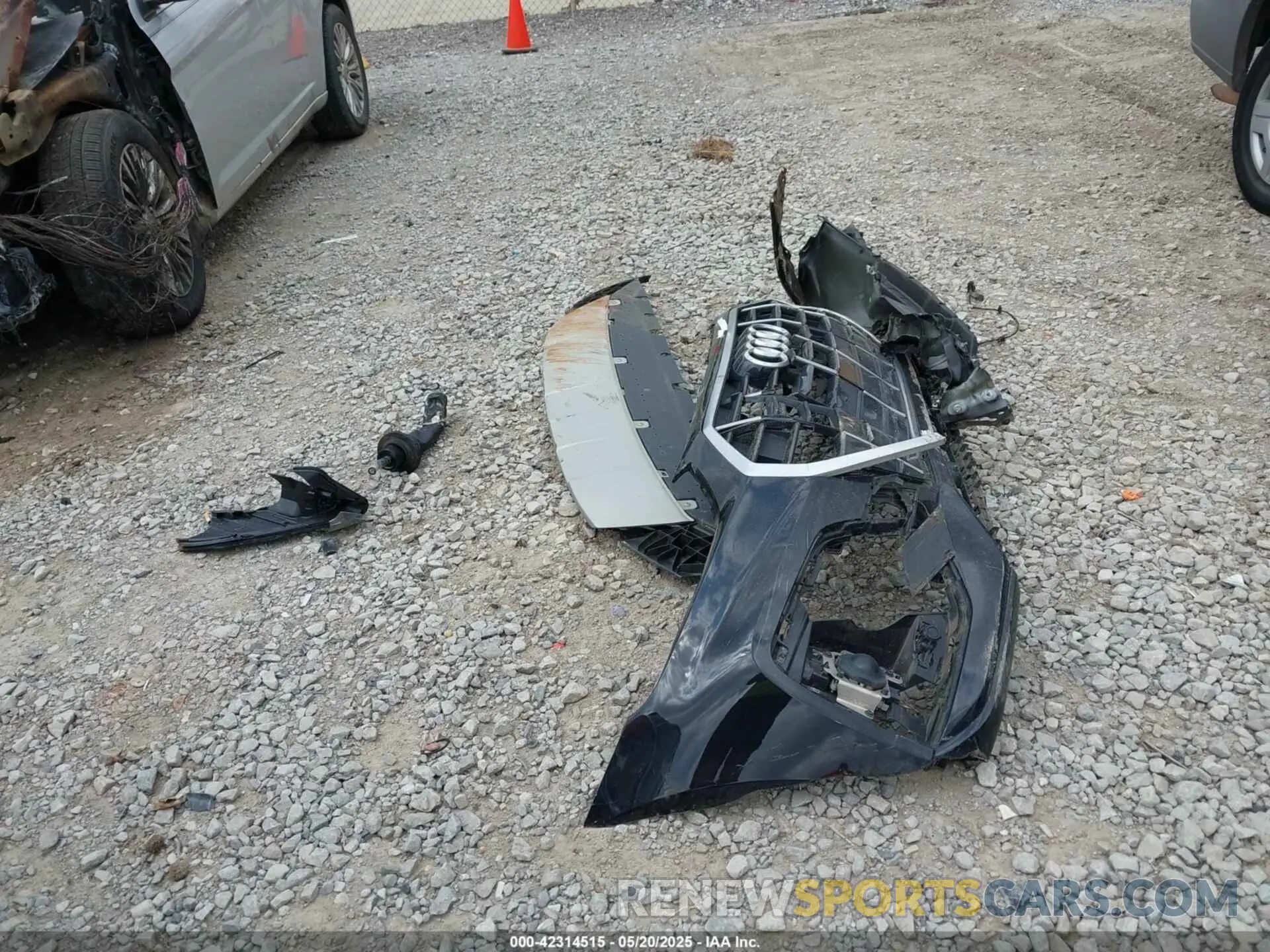 12 Photograph of a damaged car WA1BAAFY8M2097185 AUDI Q5 2021