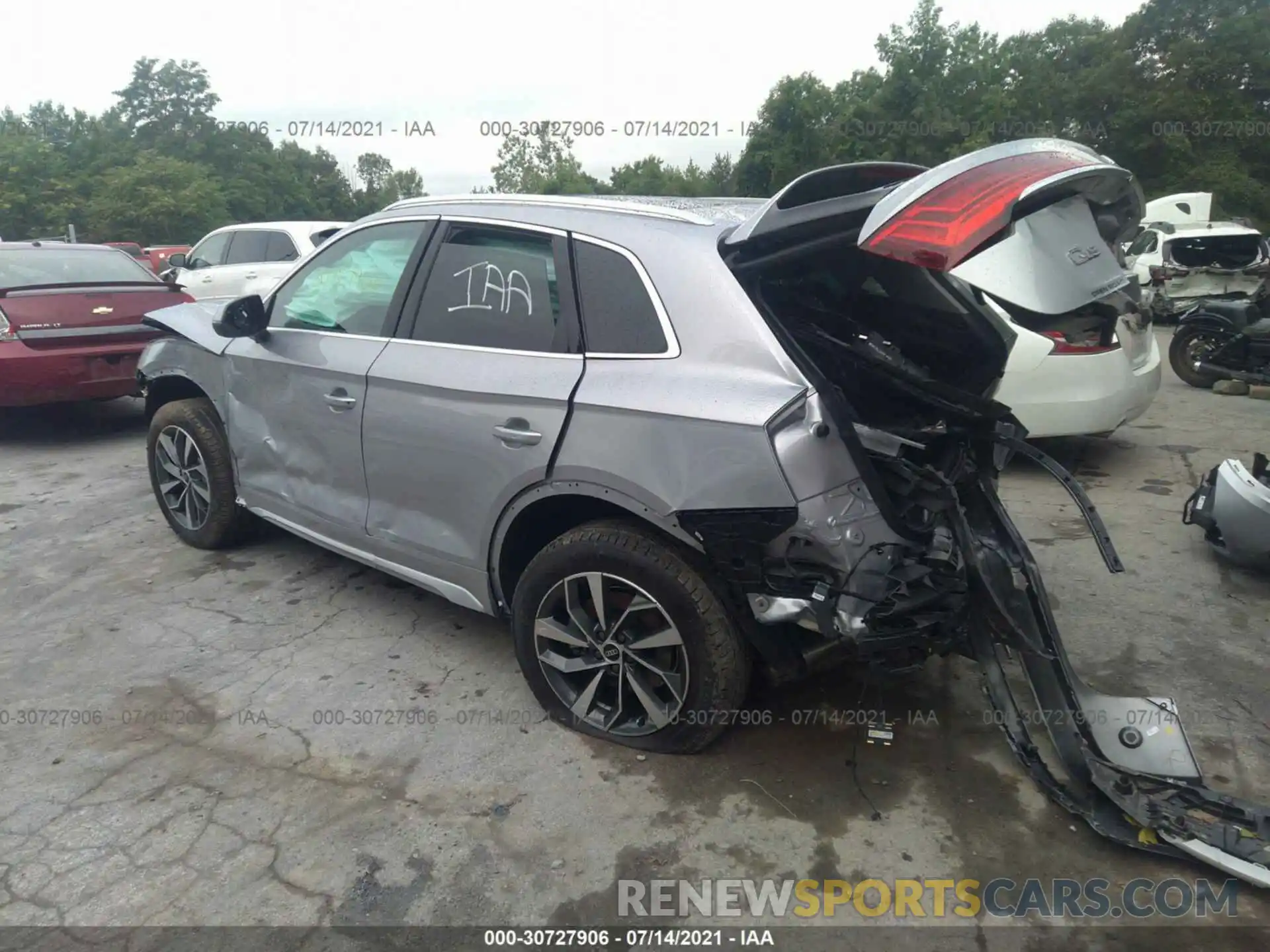 3 Photograph of a damaged car WA1BAAFY8M2098563 AUDI Q5 2021