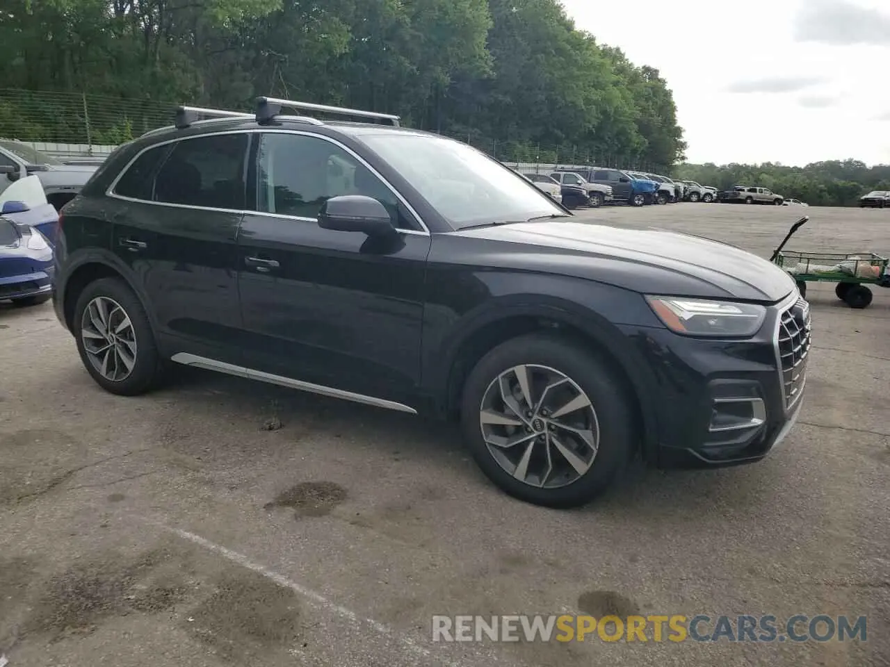4 Photograph of a damaged car WA1BAAFY9M2012953 AUDI Q5 2021