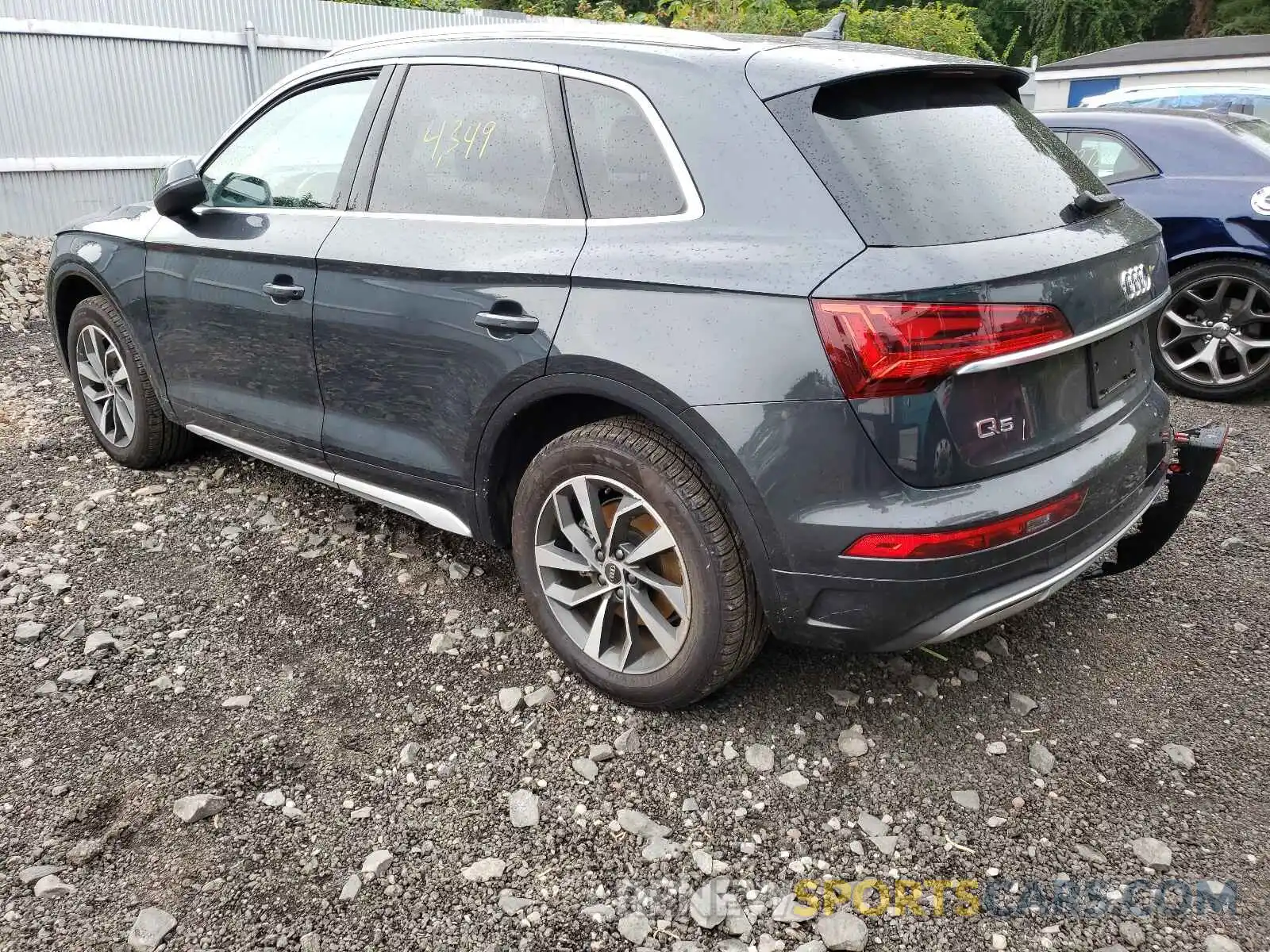 3 Photograph of a damaged car WA1BAAFY9M2084669 AUDI Q5 2021