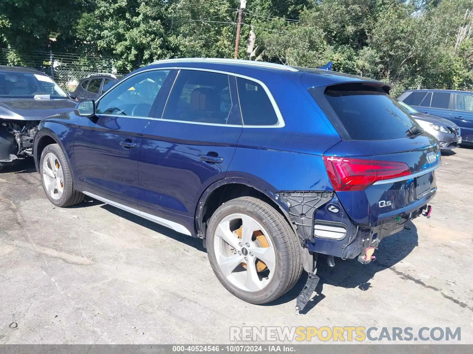 3 Photograph of a damaged car WA1BAAFY9M2097244 AUDI Q5 2021