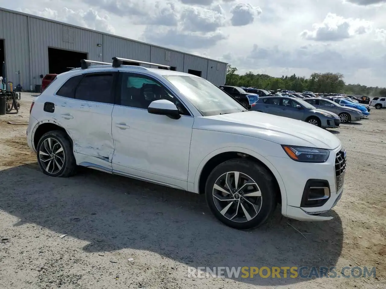 4 Photograph of a damaged car WA1BAAFY9M2116861 AUDI Q5 2021