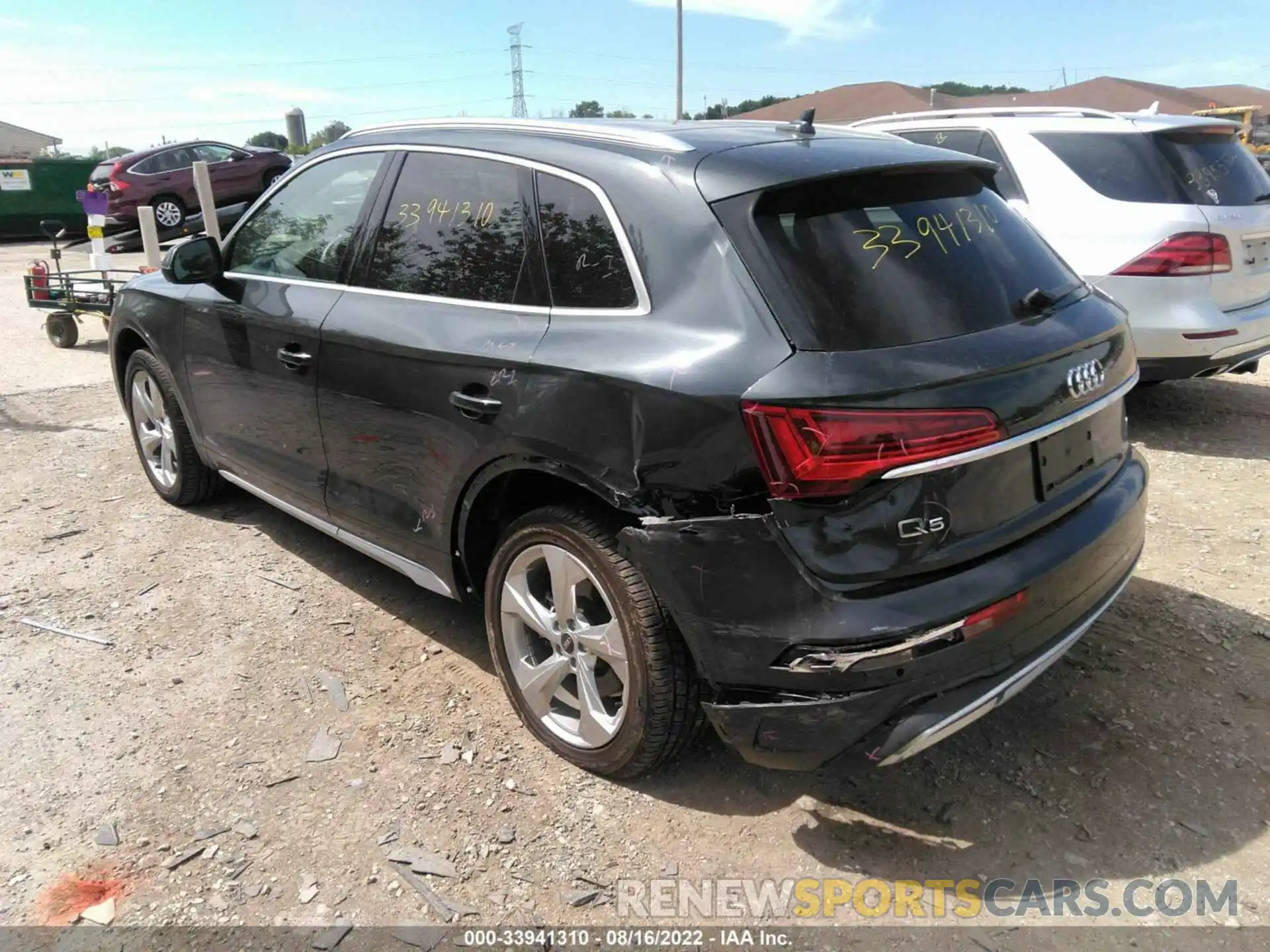 3 Photograph of a damaged car WA1BAAFY9M2129318 AUDI Q5 2021