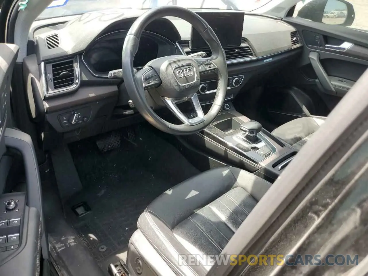 8 Photograph of a damaged car WA1BAAFYXM2032936 AUDI Q5 2021