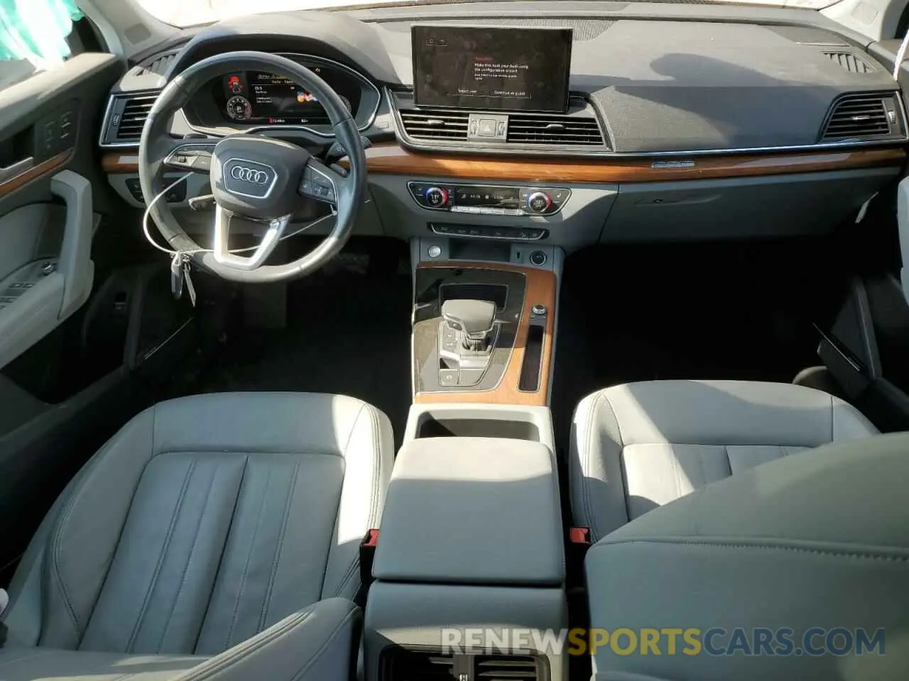 8 Photograph of a damaged car WA1BAAFYXM2040843 AUDI Q5 2021
