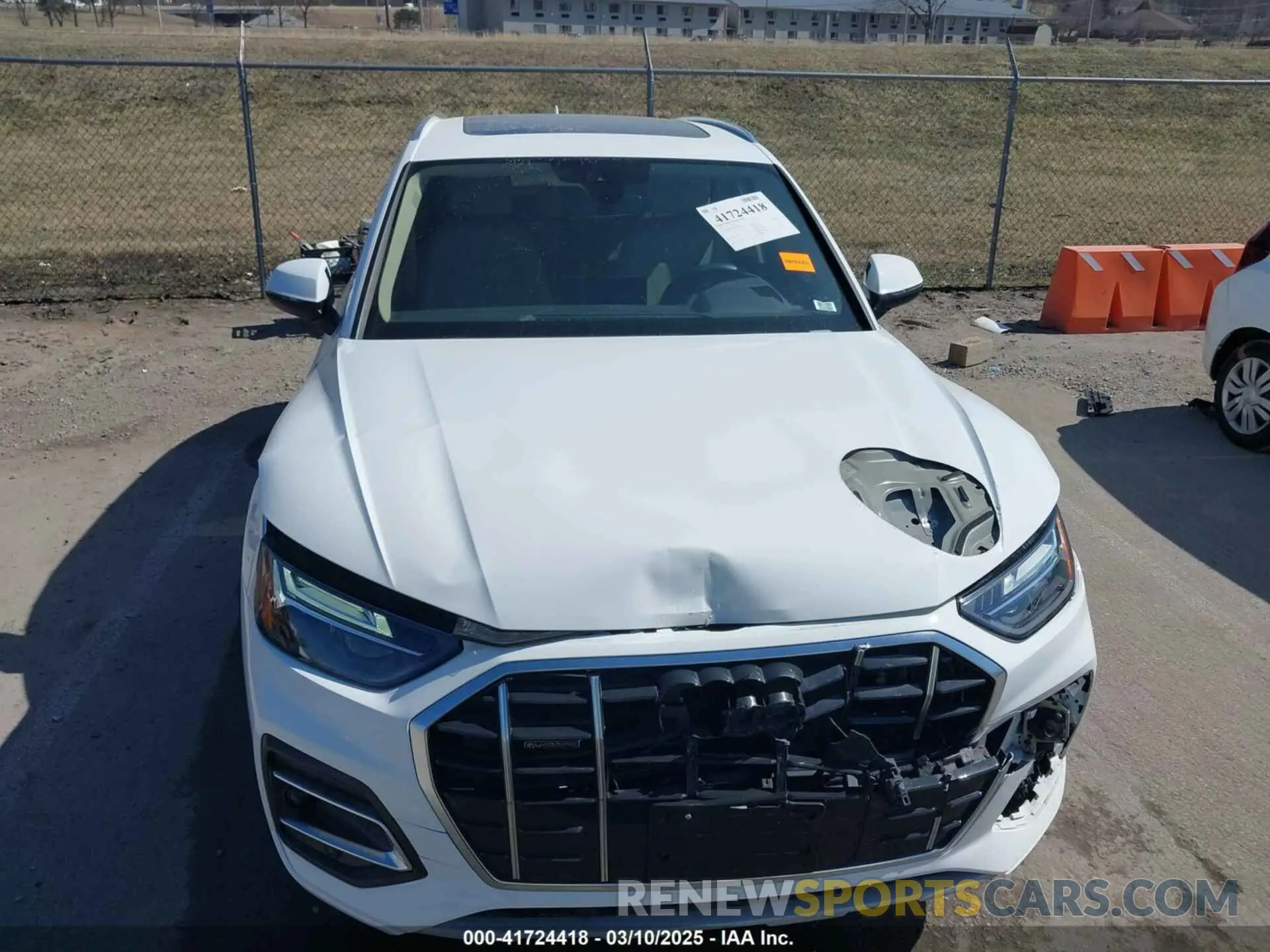 13 Photograph of a damaged car WA1BAAFYXM2050143 AUDI Q5 2021