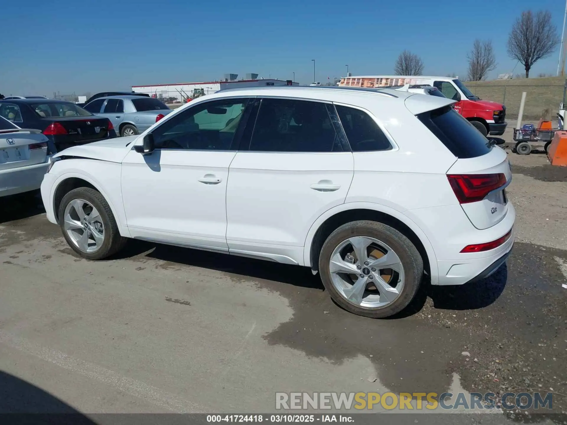 15 Photograph of a damaged car WA1BAAFYXM2050143 AUDI Q5 2021