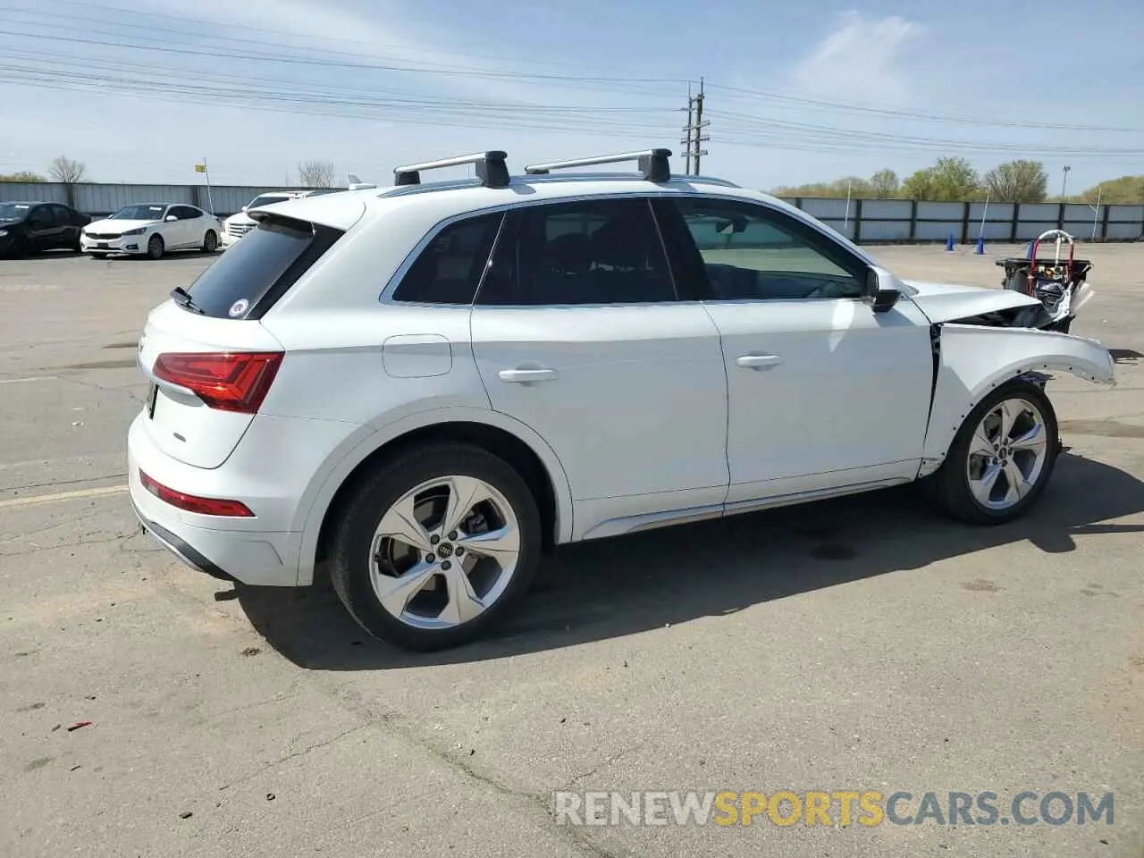 3 Photograph of a damaged car WA1BAAFYXM2051891 AUDI Q5 2021