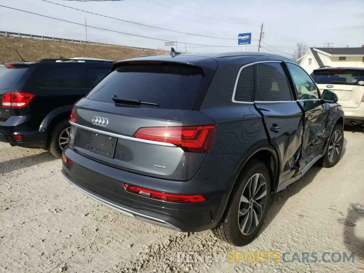 4 Photograph of a damaged car WA1BAAFYXM2054564 AUDI Q5 2021