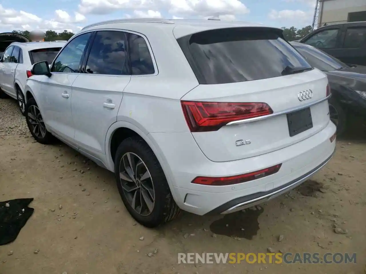 3 Photograph of a damaged car WA1BAAFYXM2072238 AUDI Q5 2021