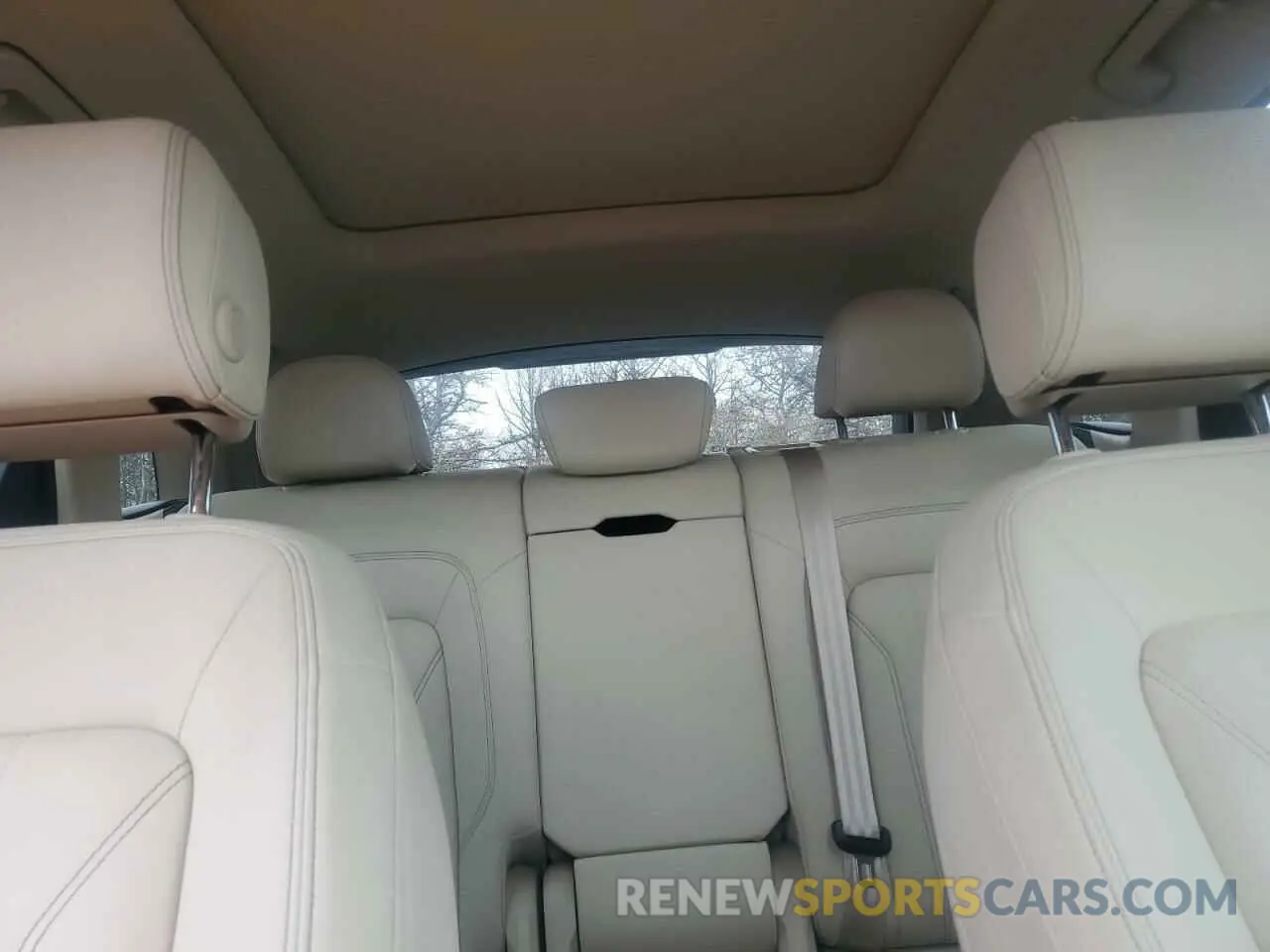 10 Photograph of a damaged car WA1BAAFYXM2112009 AUDI Q5 2021