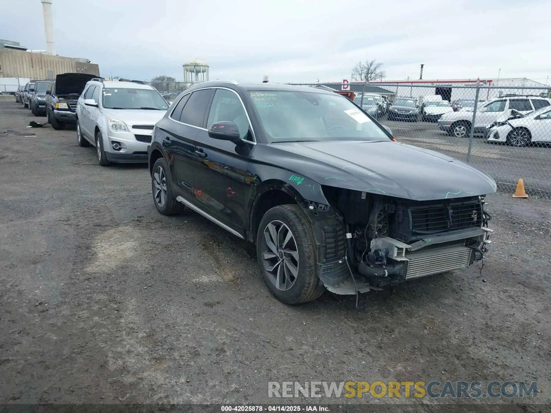 1 Photograph of a damaged car WA1BAAFYXM2117064 AUDI Q5 2021