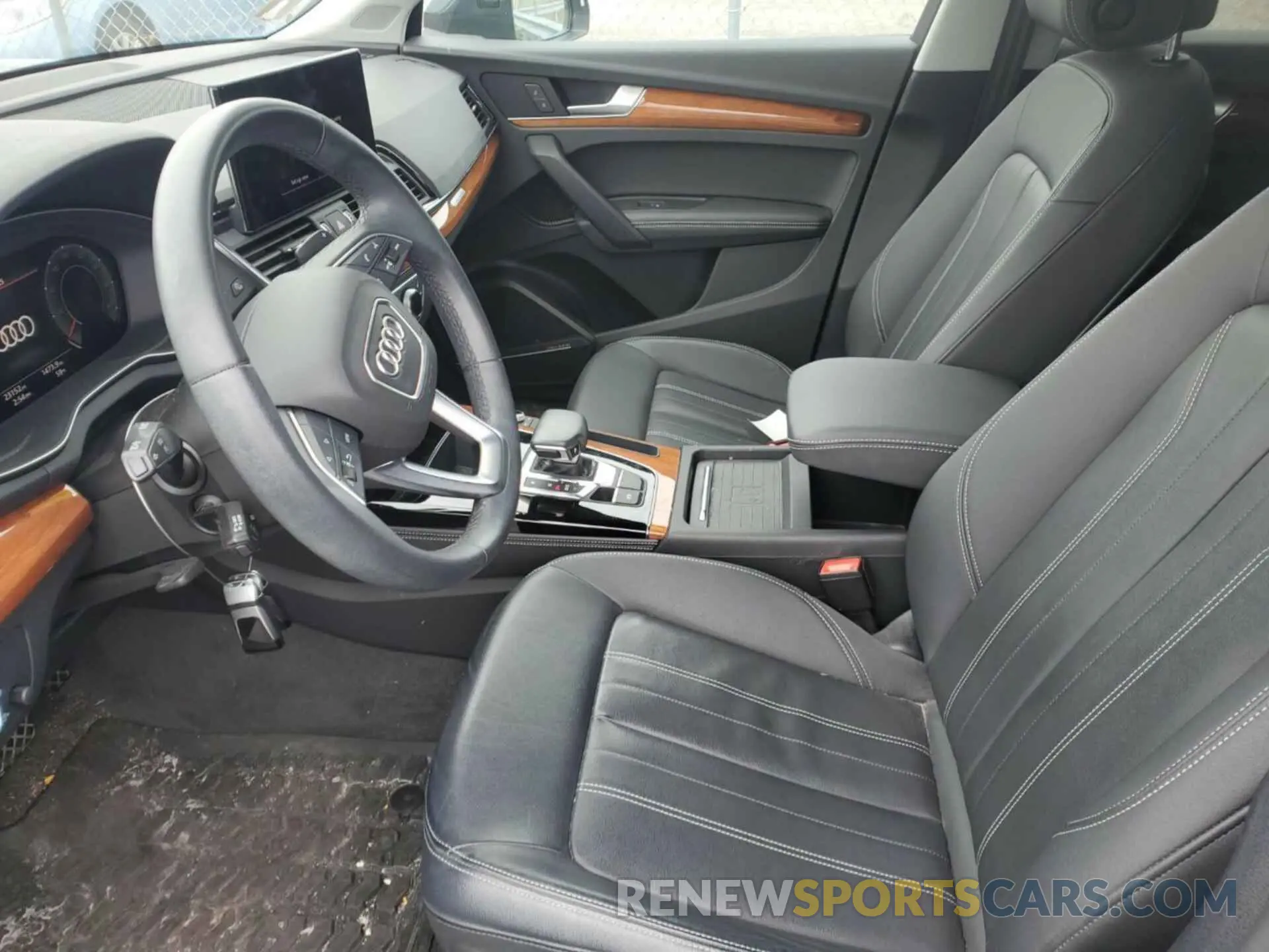 4 Photograph of a damaged car WA1BABFY0M2055518 AUDI Q5 2021
