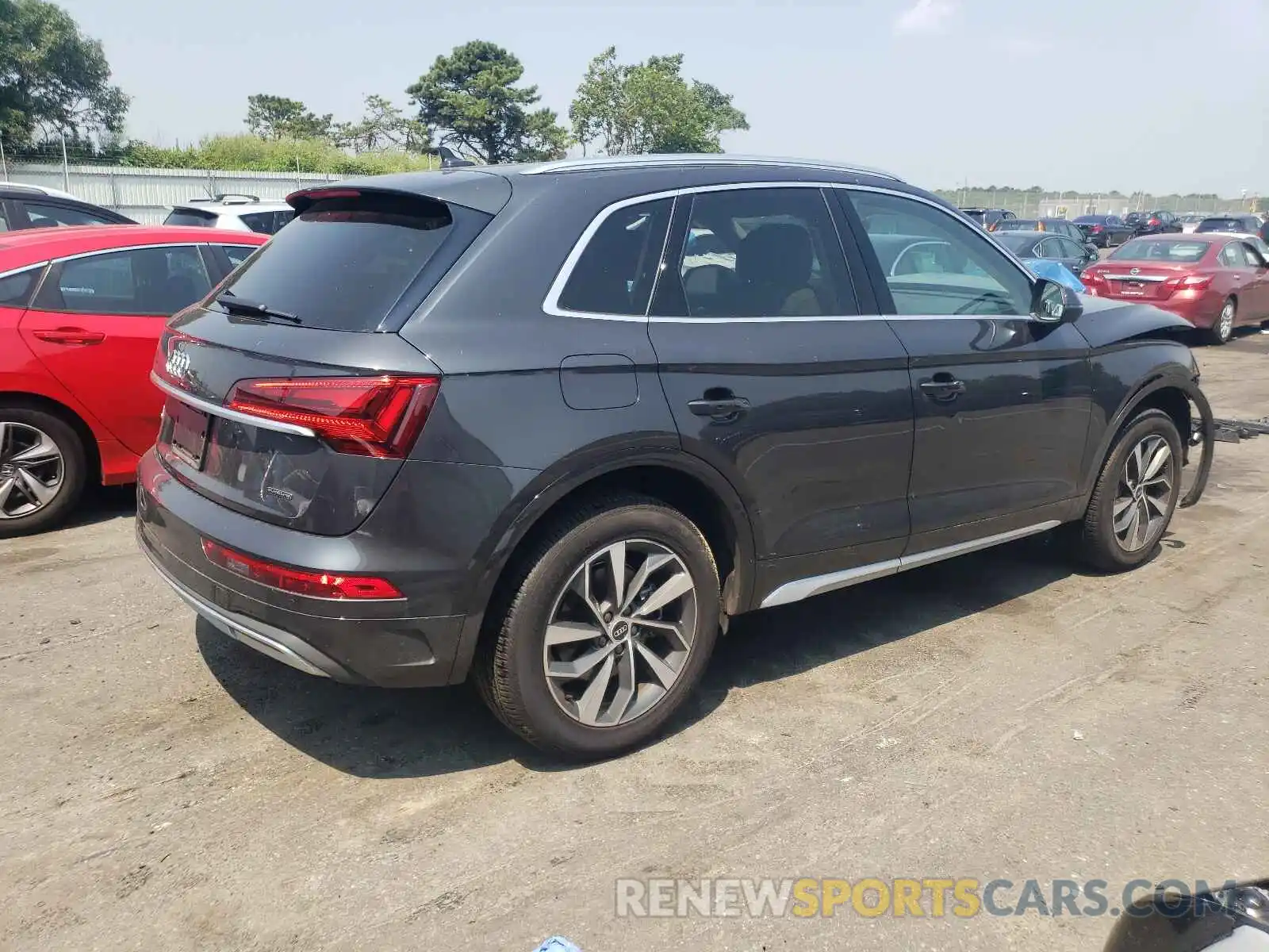 4 Photograph of a damaged car WA1BABFY8M2024209 AUDI Q5 2021