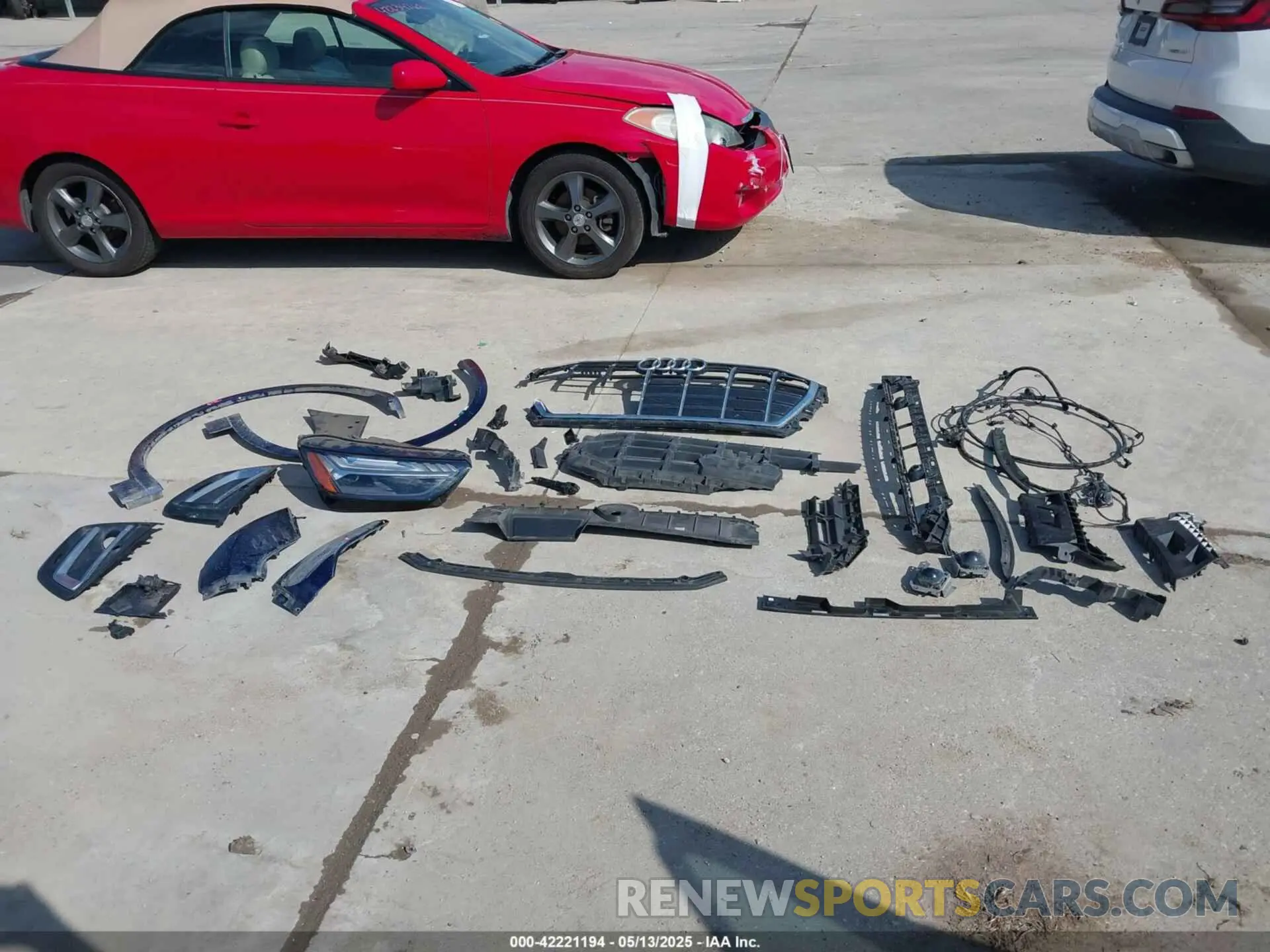 12 Photograph of a damaged car WA1CAAFY0M2089120 AUDI Q5 2021