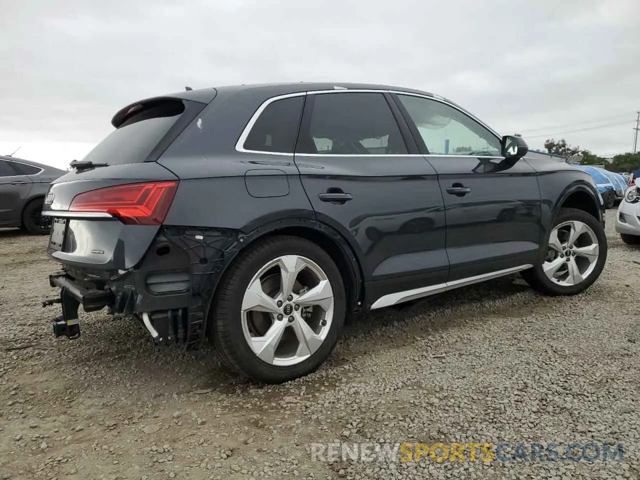 3 Photograph of a damaged car WA1CAAFY2M2040789 AUDI Q5 2021