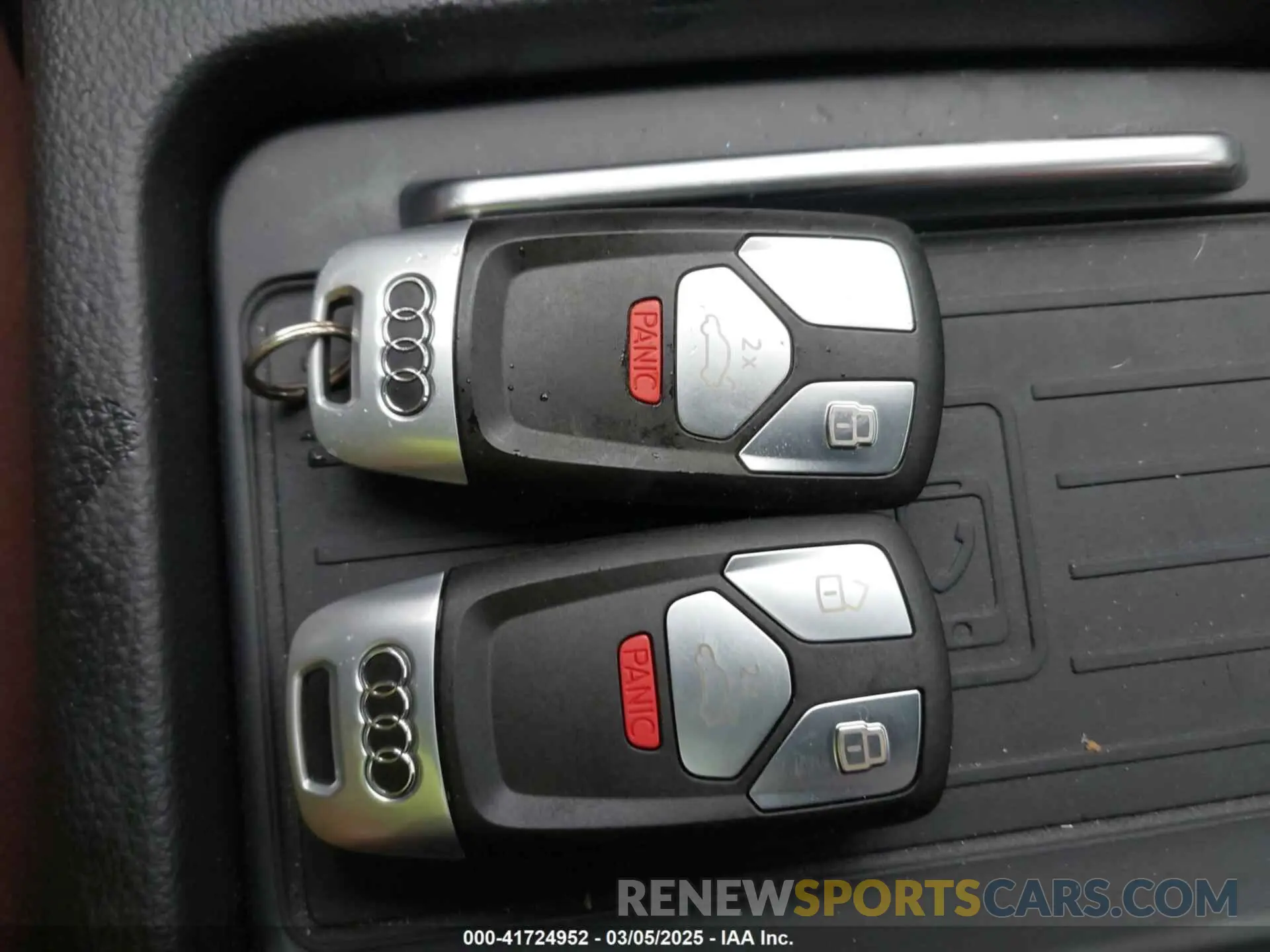 11 Photograph of a damaged car WA1CAAFY3M2096367 AUDI Q5 2021