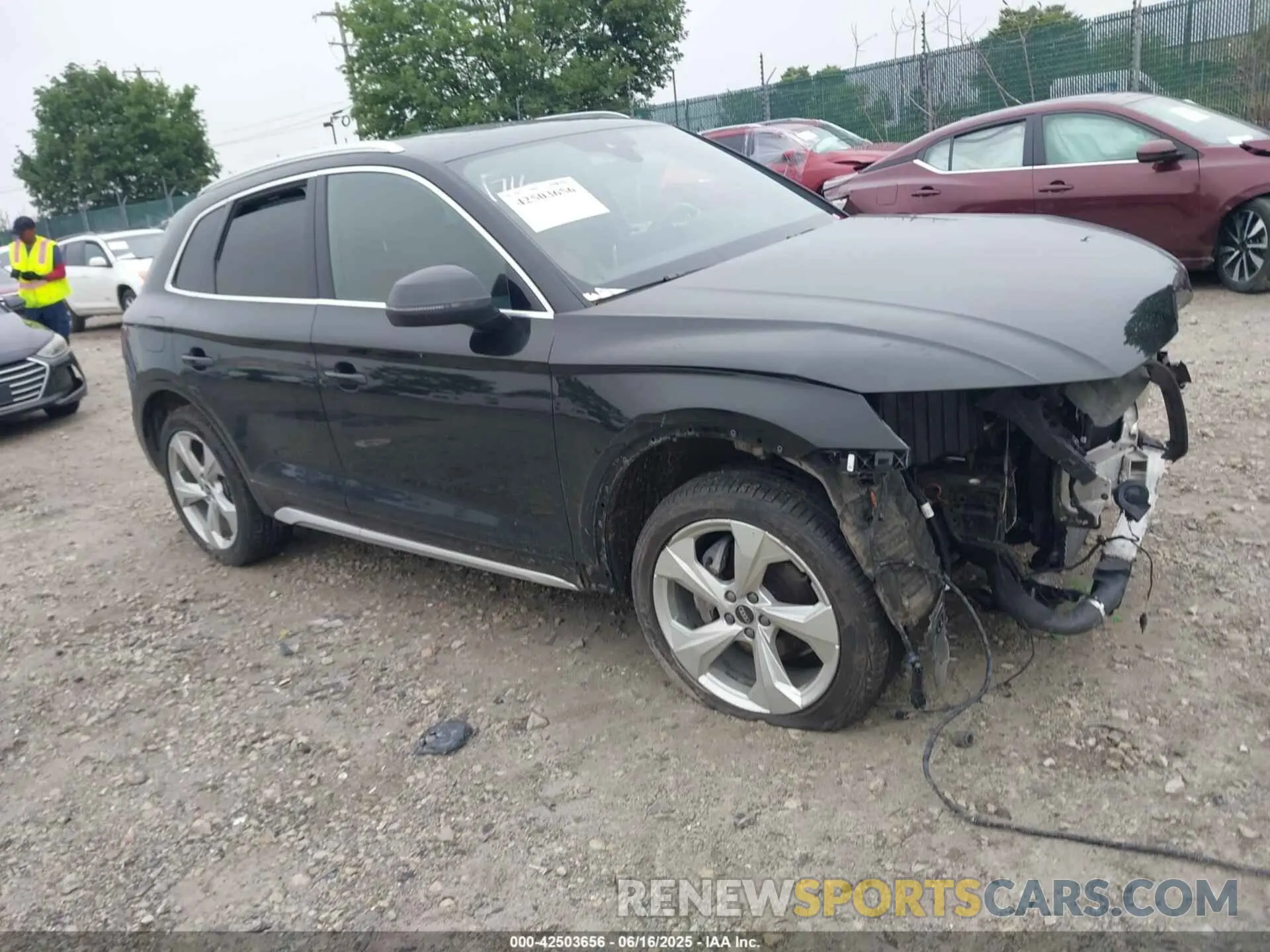 1 Photograph of a damaged car WA1CAAFY5M2020908 AUDI Q5 2021