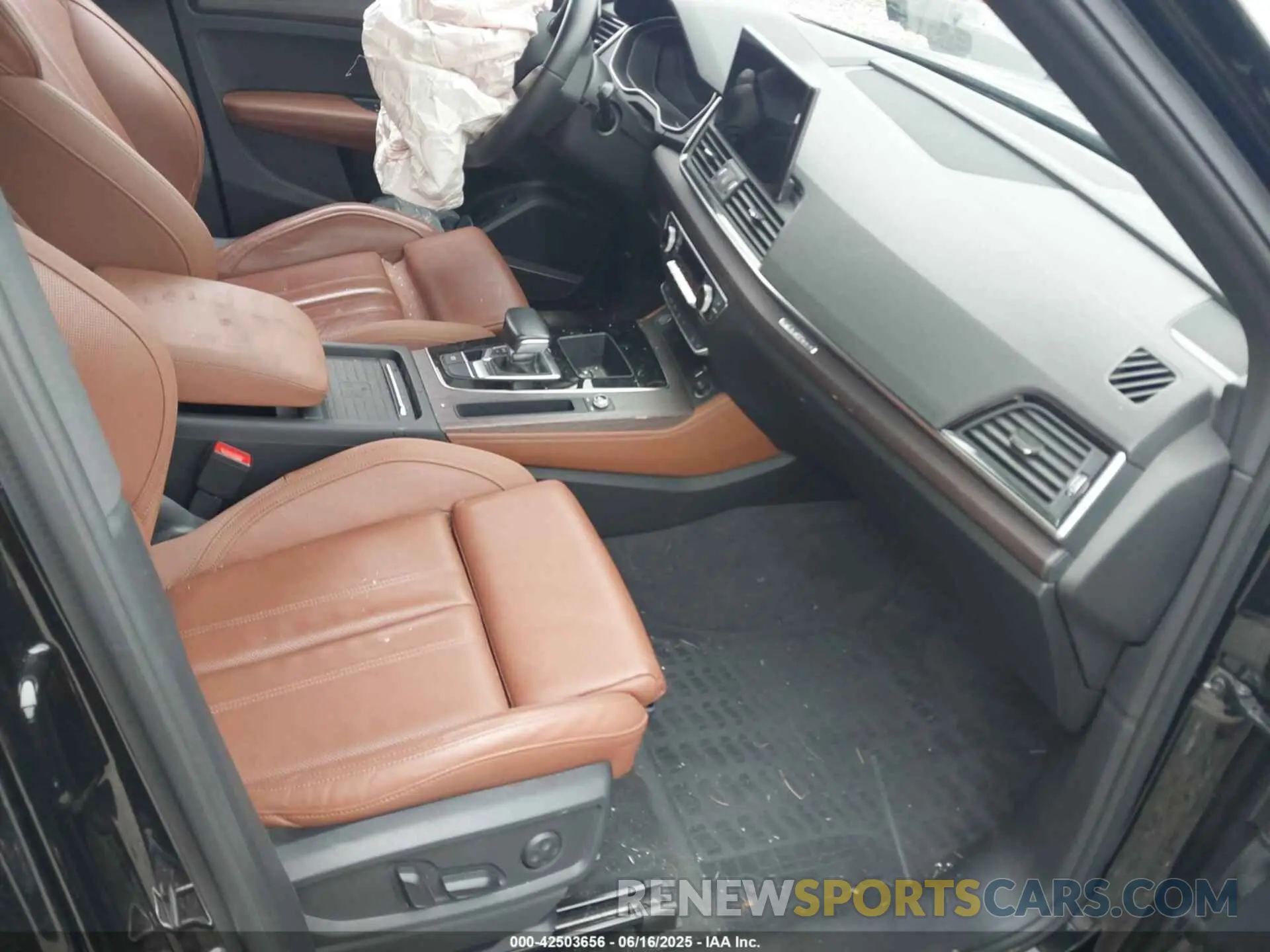 5 Photograph of a damaged car WA1CAAFY5M2020908 AUDI Q5 2021