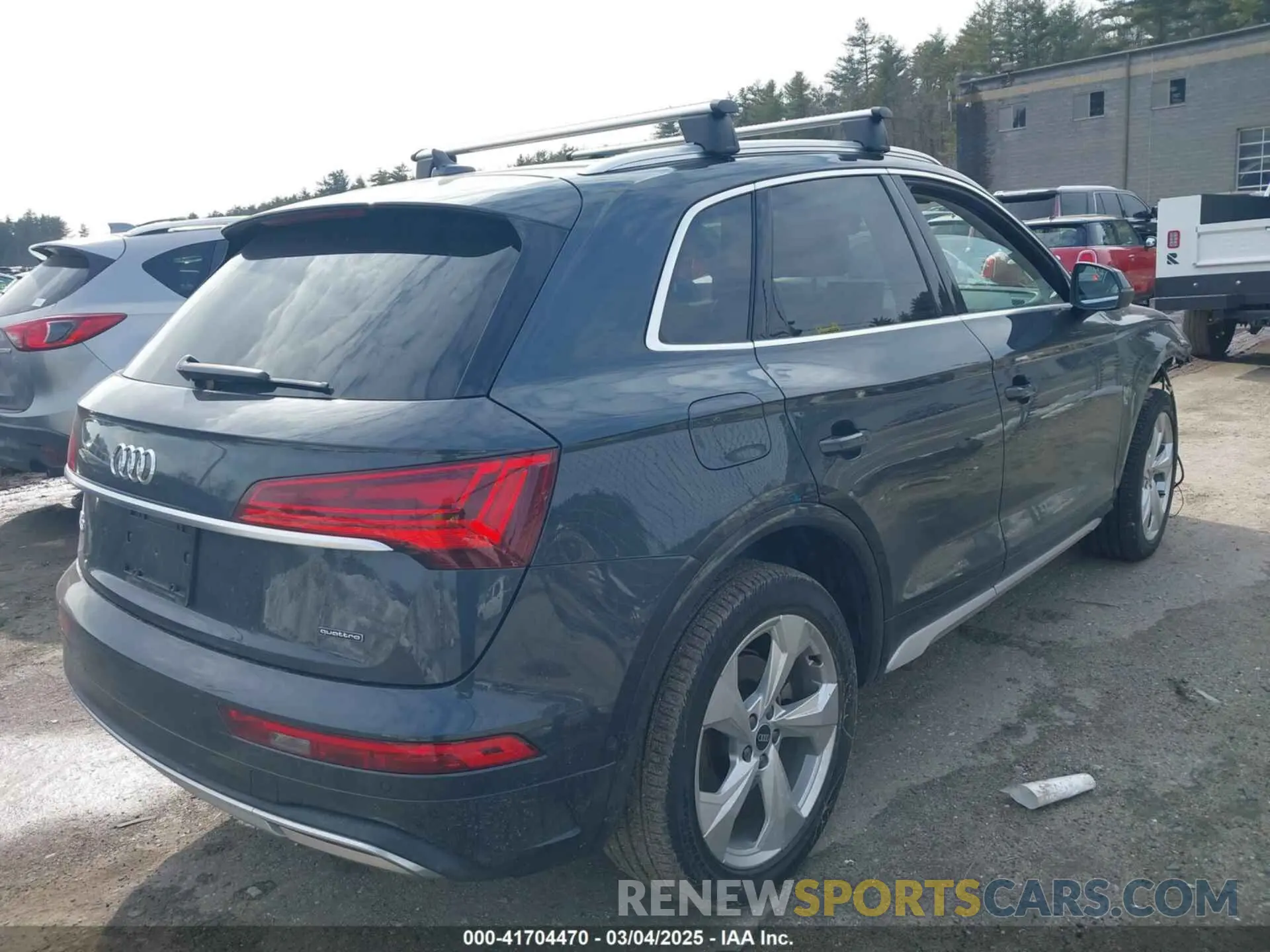 13 Photograph of a damaged car WA1CAAFY5M2050748 AUDI Q5 2021