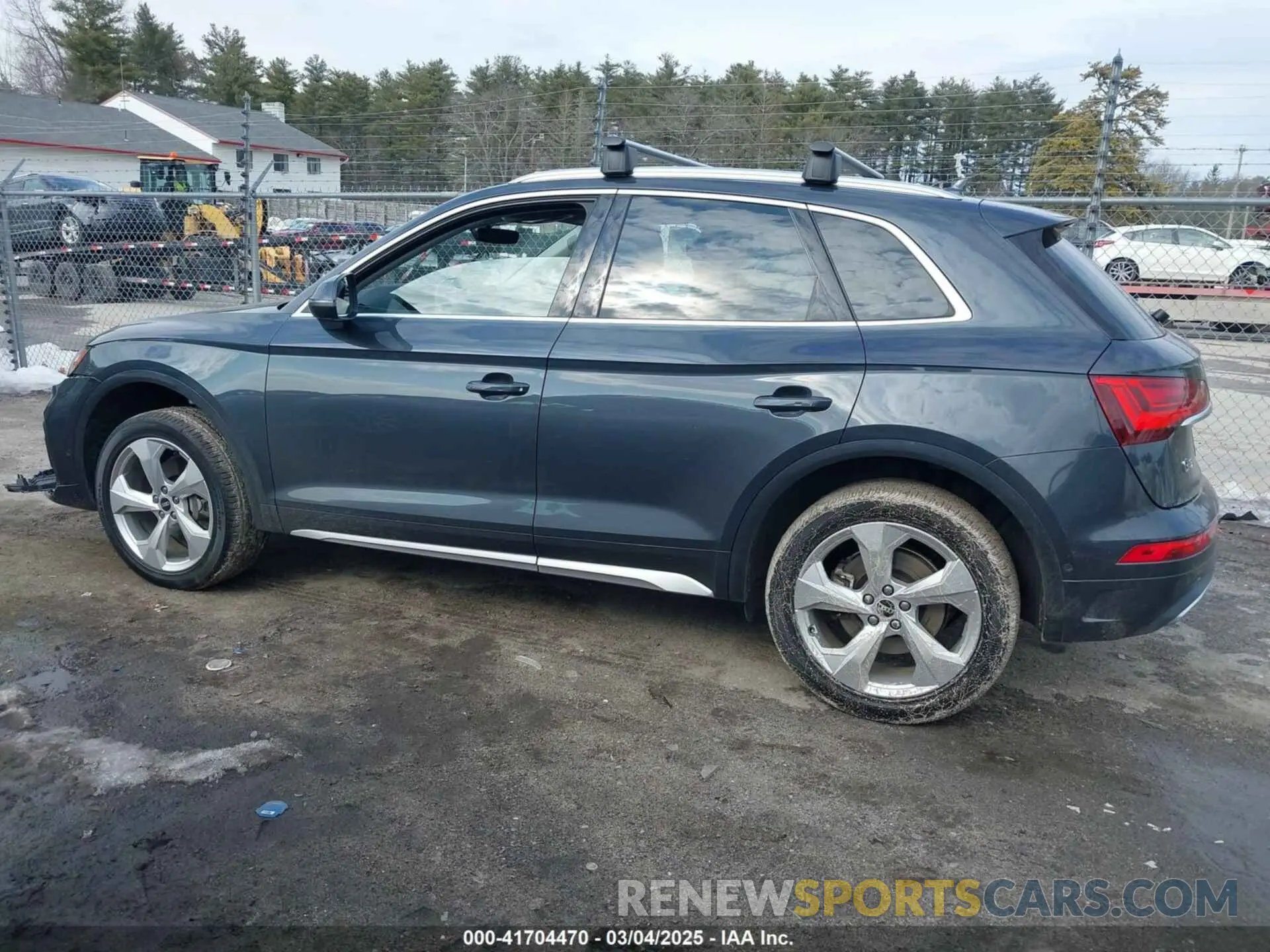 14 Photograph of a damaged car WA1CAAFY5M2050748 AUDI Q5 2021