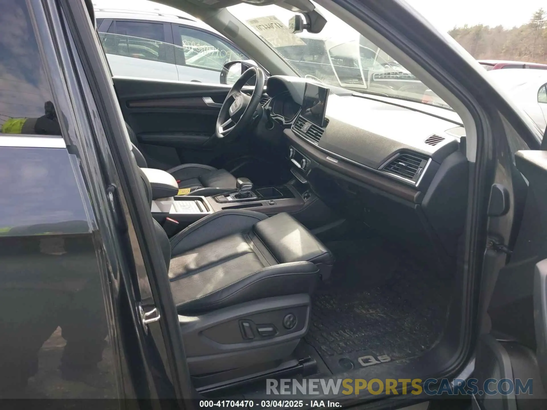 5 Photograph of a damaged car WA1CAAFY5M2050748 AUDI Q5 2021
