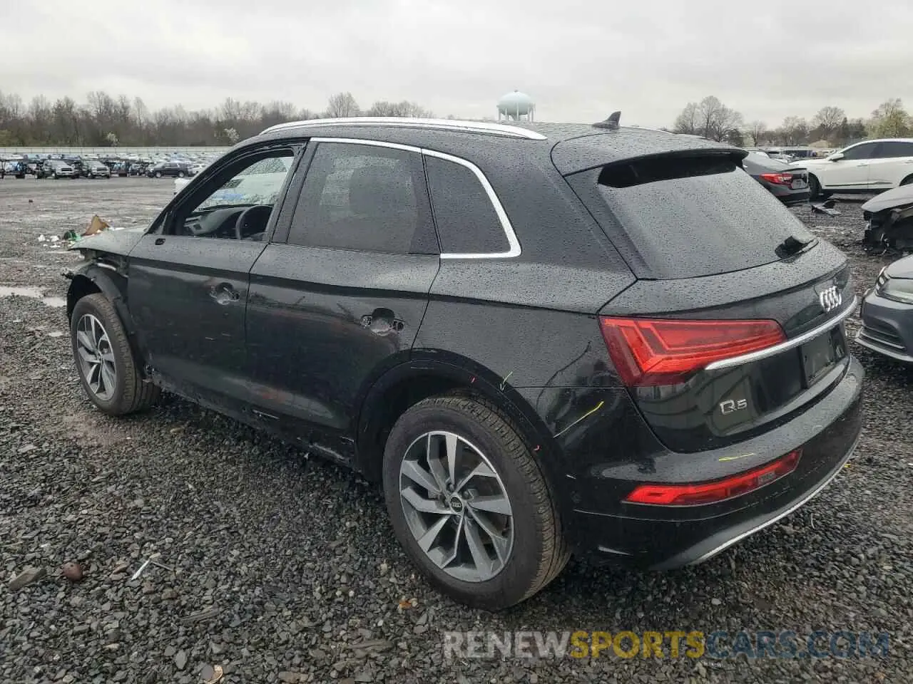 2 Photograph of a damaged car WA1CAAFY5M2082115 AUDI Q5 2021