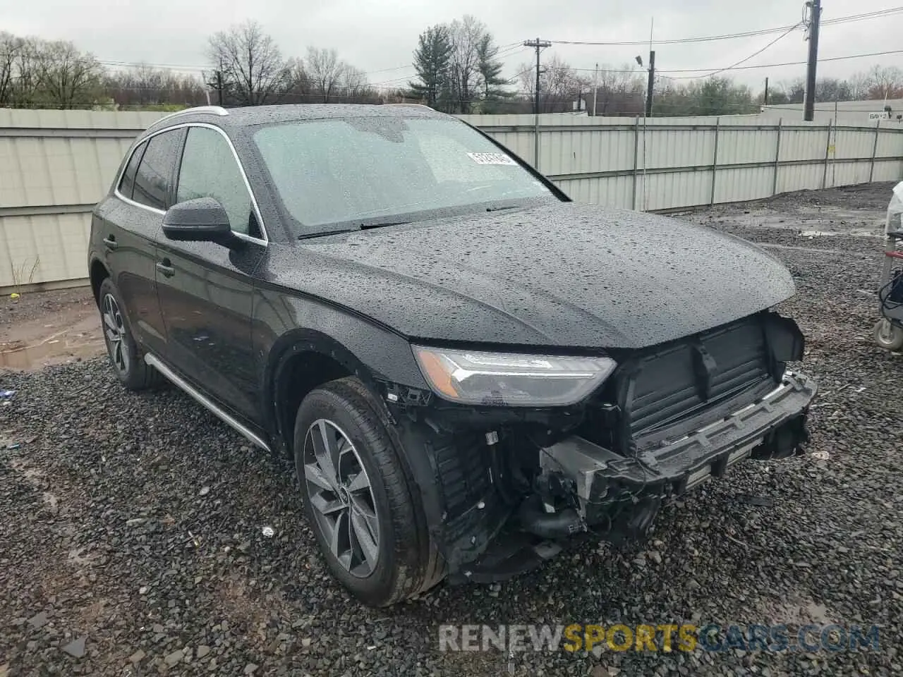 4 Photograph of a damaged car WA1CAAFY5M2082115 AUDI Q5 2021