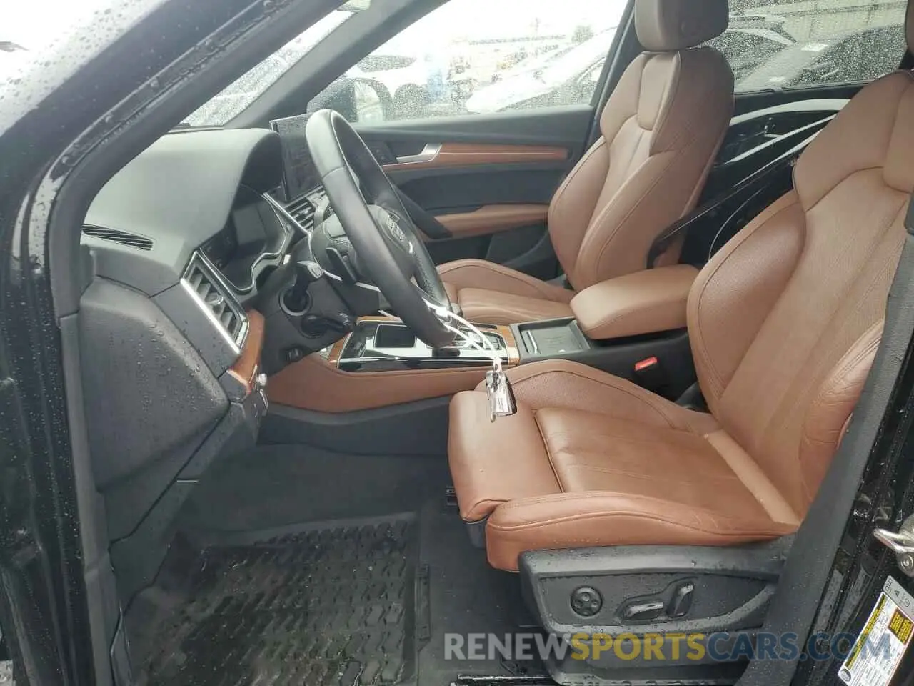 7 Photograph of a damaged car WA1CAAFY5M2082115 AUDI Q5 2021