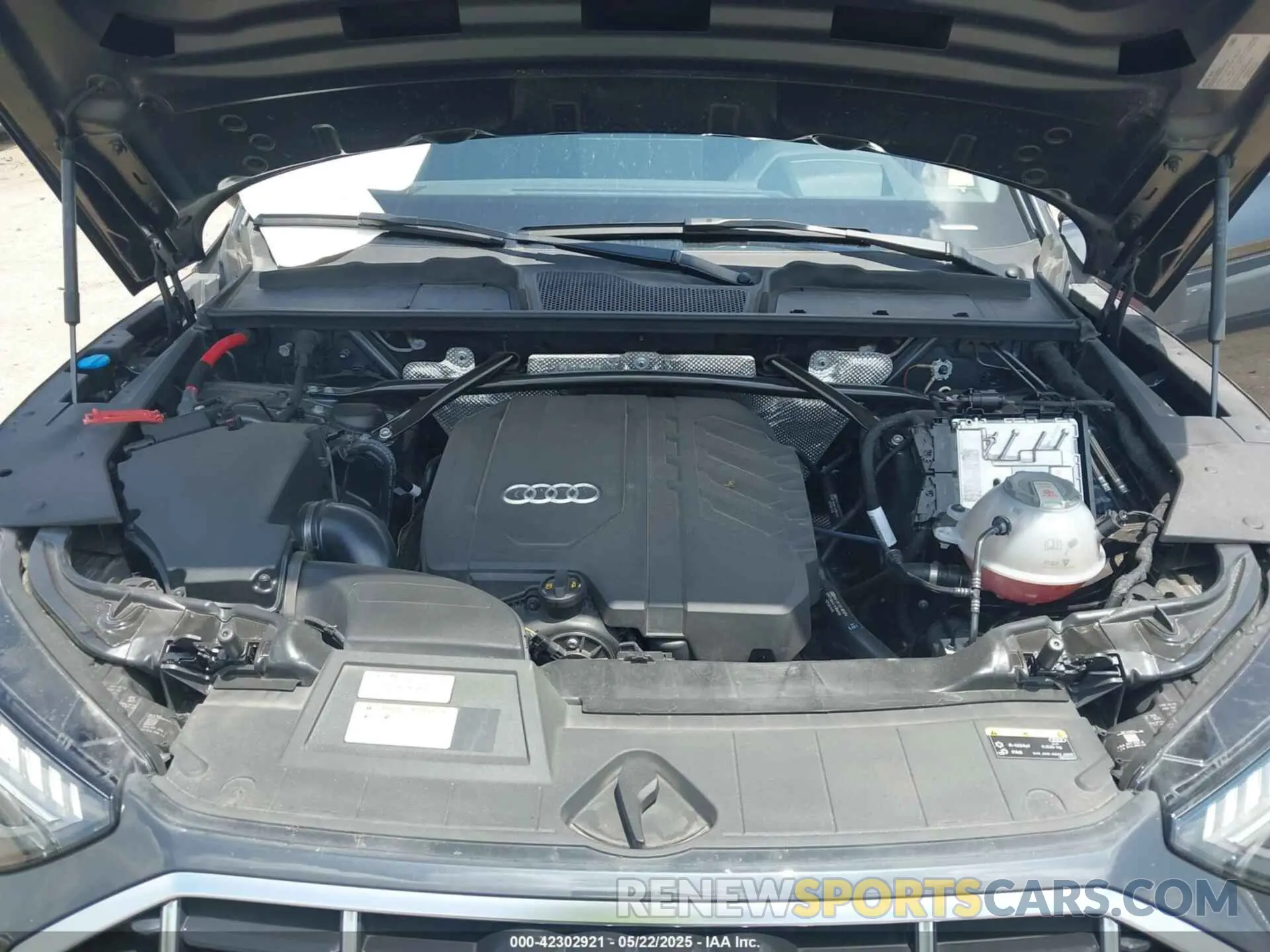10 Photograph of a damaged car WA1CAAFY6M2114408 AUDI Q5 2021