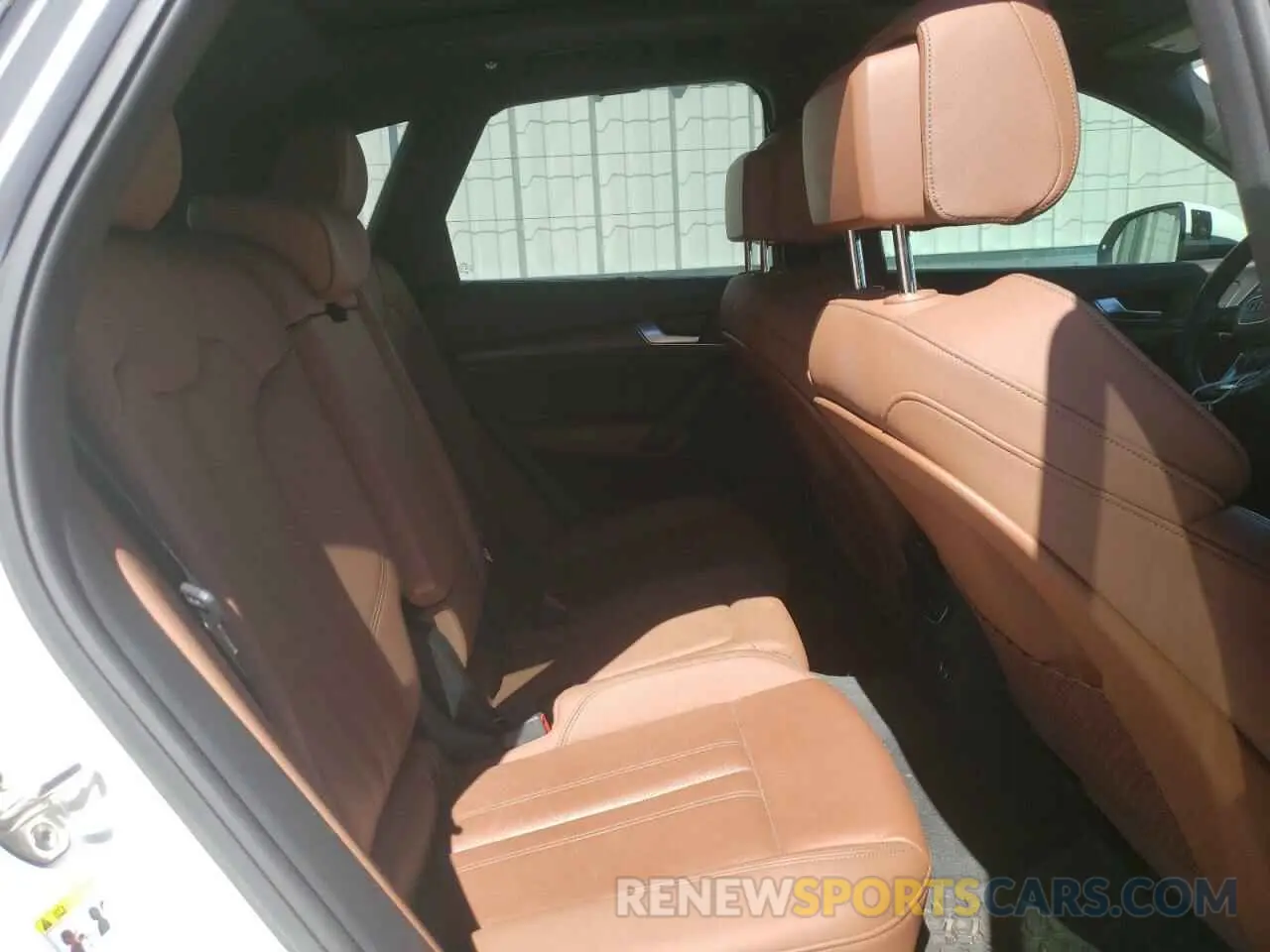 11 Photograph of a damaged car WA1CAAFY7M2020196 AUDI Q5 2021