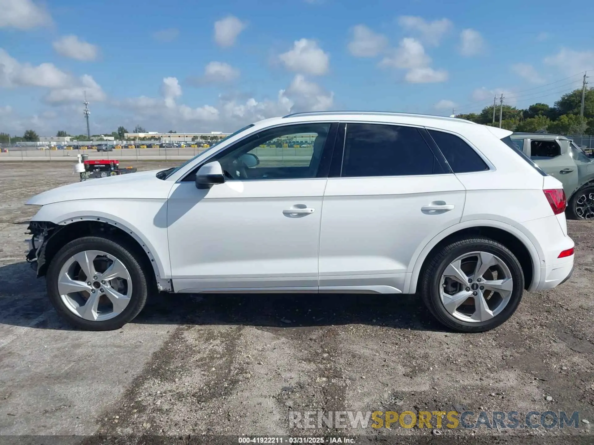 15 Photograph of a damaged car WA1CAAFY7M2034552 AUDI Q5 2021