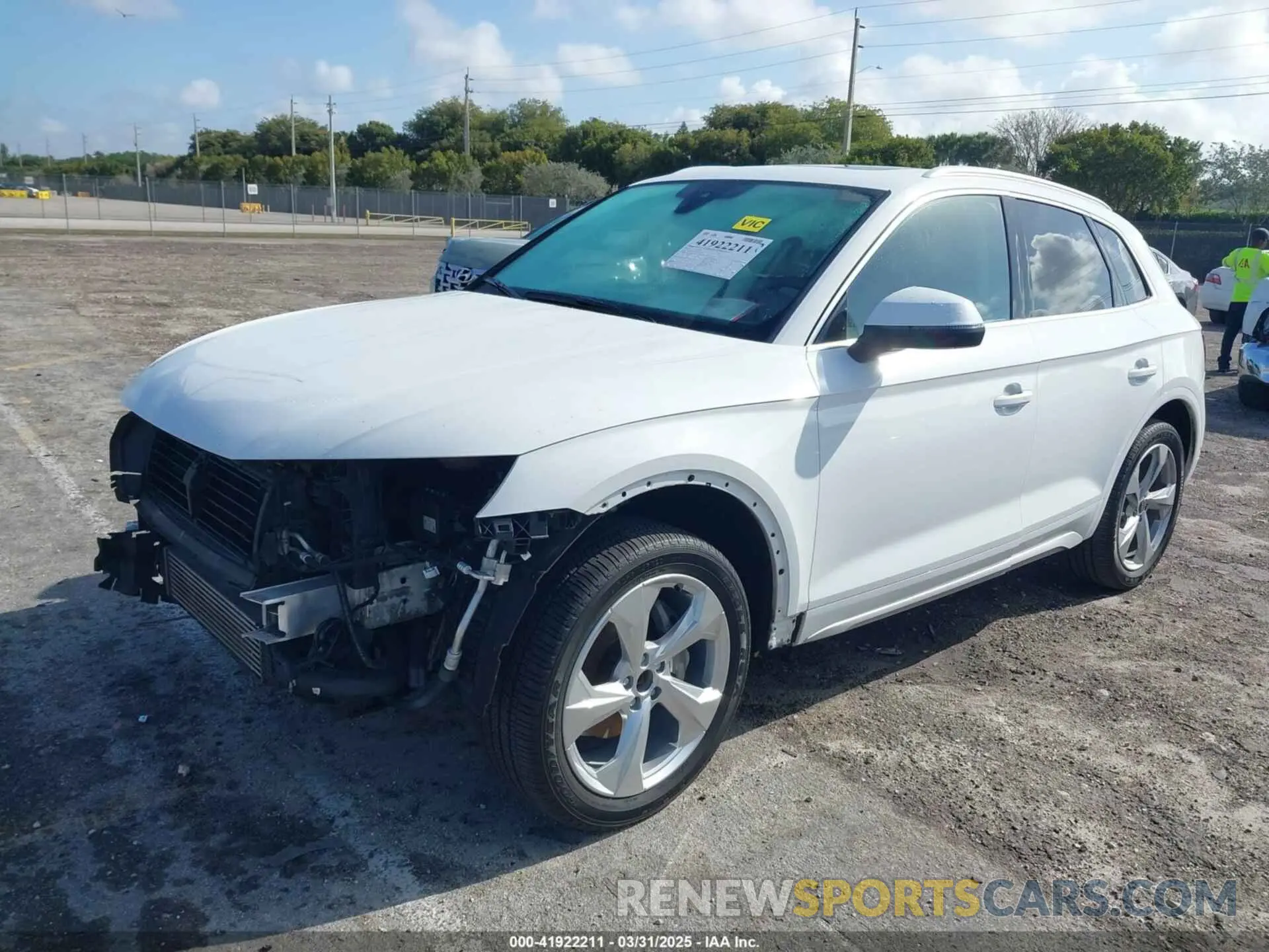 2 Photograph of a damaged car WA1CAAFY7M2034552 AUDI Q5 2021