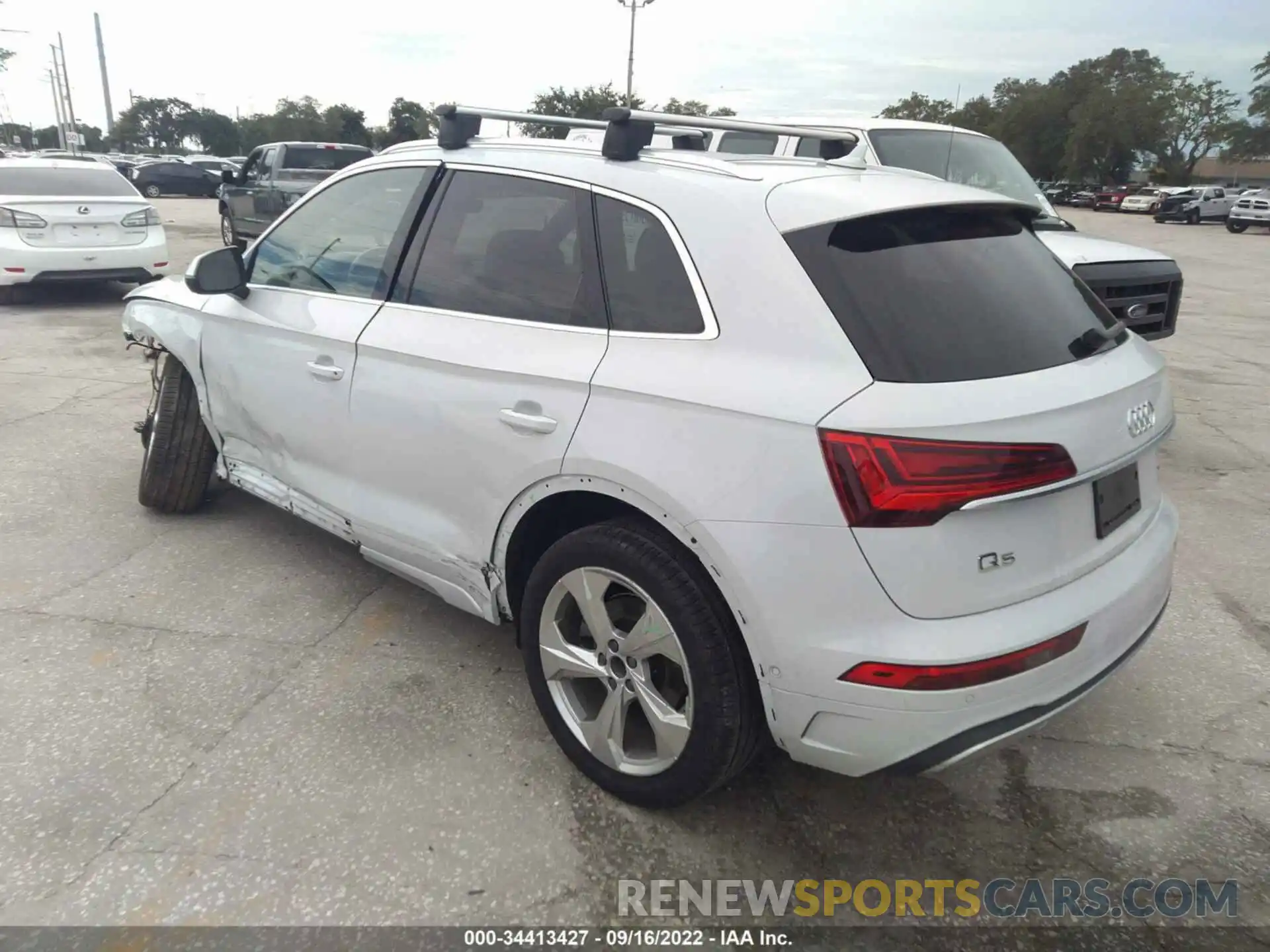 3 Photograph of a damaged car WA1CAAFY7M2056406 AUDI Q5 2021