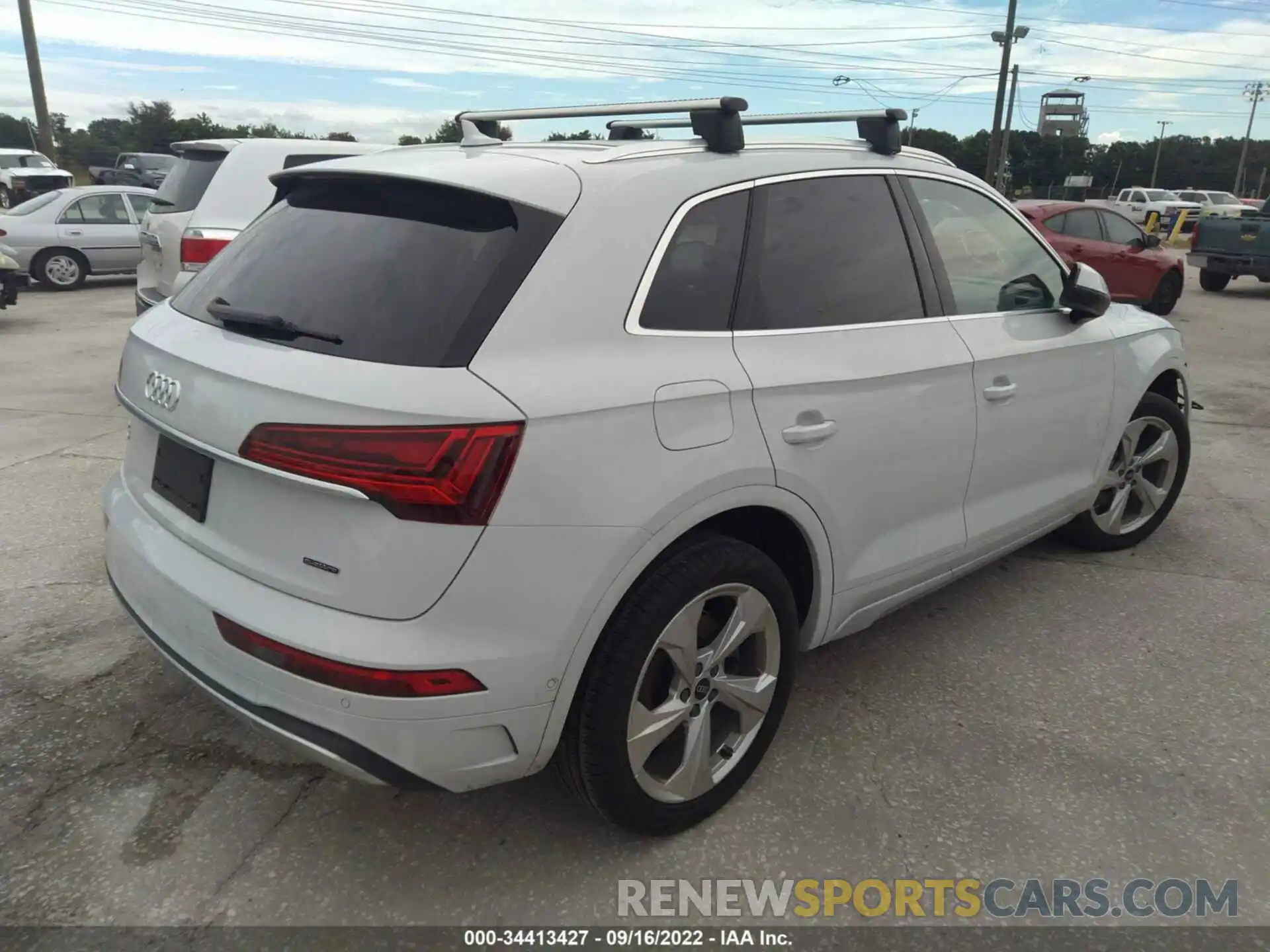 4 Photograph of a damaged car WA1CAAFY7M2056406 AUDI Q5 2021