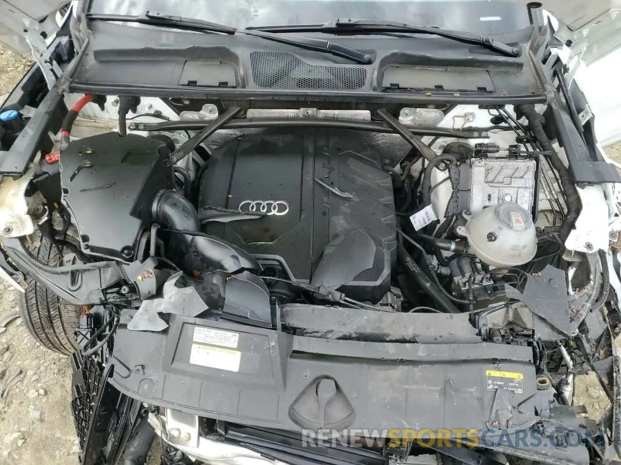 13 Photograph of a damaged car WA1CAAFY7M2097571 AUDI Q5 2021