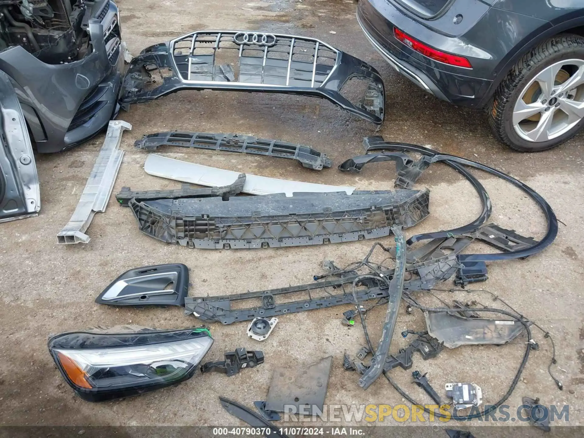 12 Photograph of a damaged car WA1CAAFY8M2054325 AUDI Q5 2021