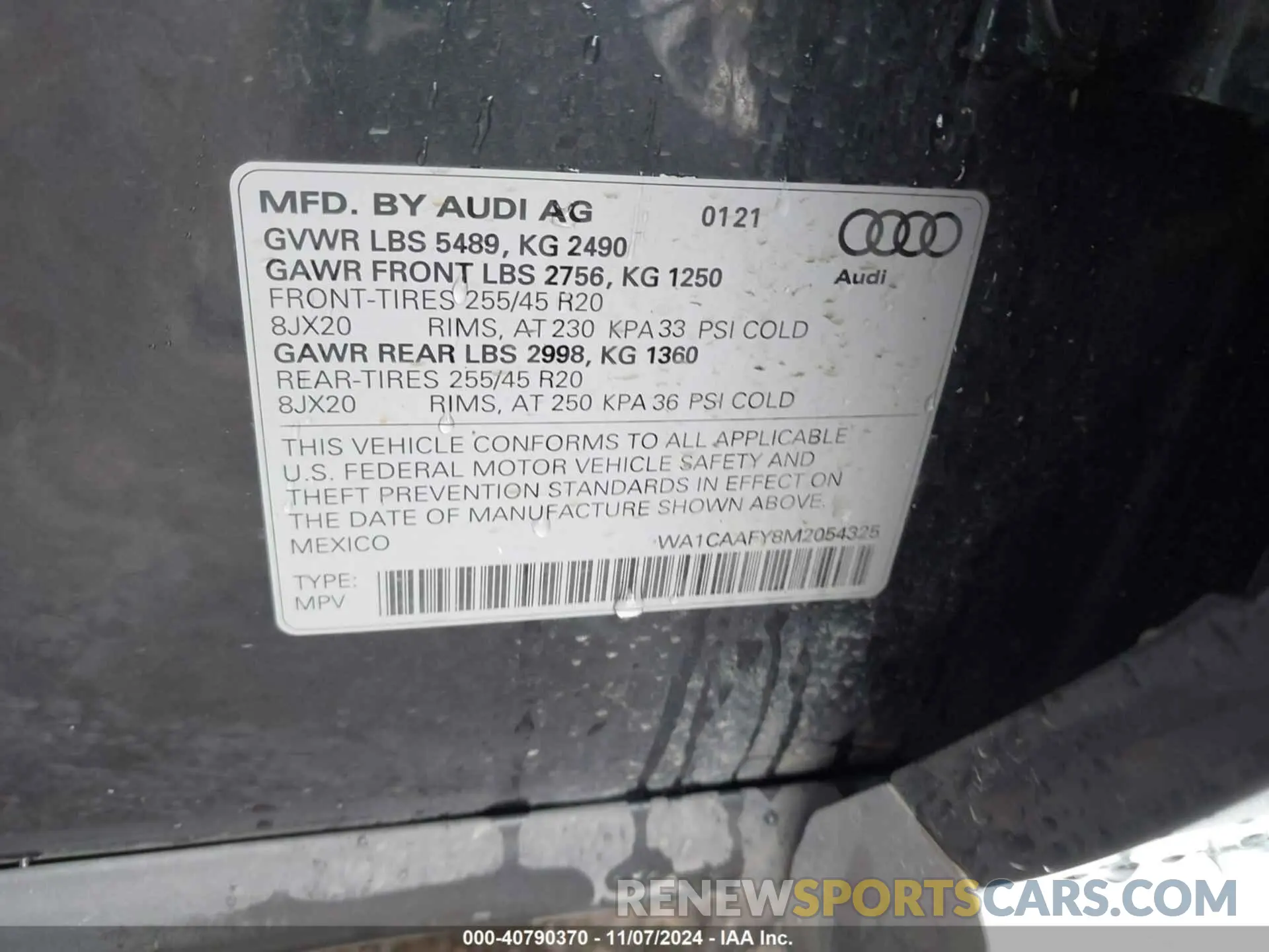 9 Photograph of a damaged car WA1CAAFY8M2054325 AUDI Q5 2021