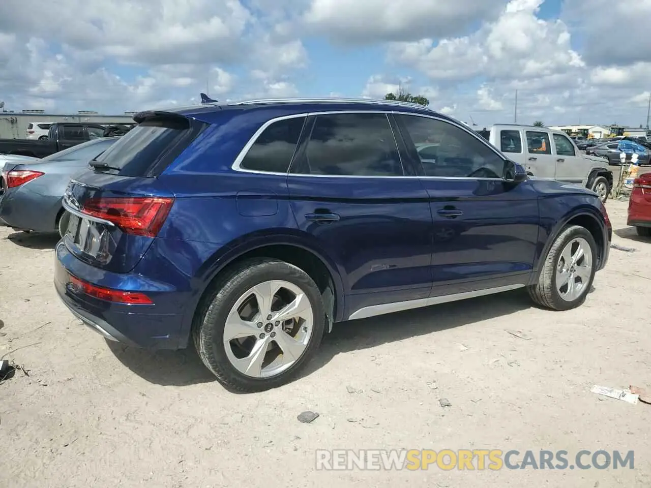 3 Photograph of a damaged car WA1CAAFY9M2016747 AUDI Q5 2021
