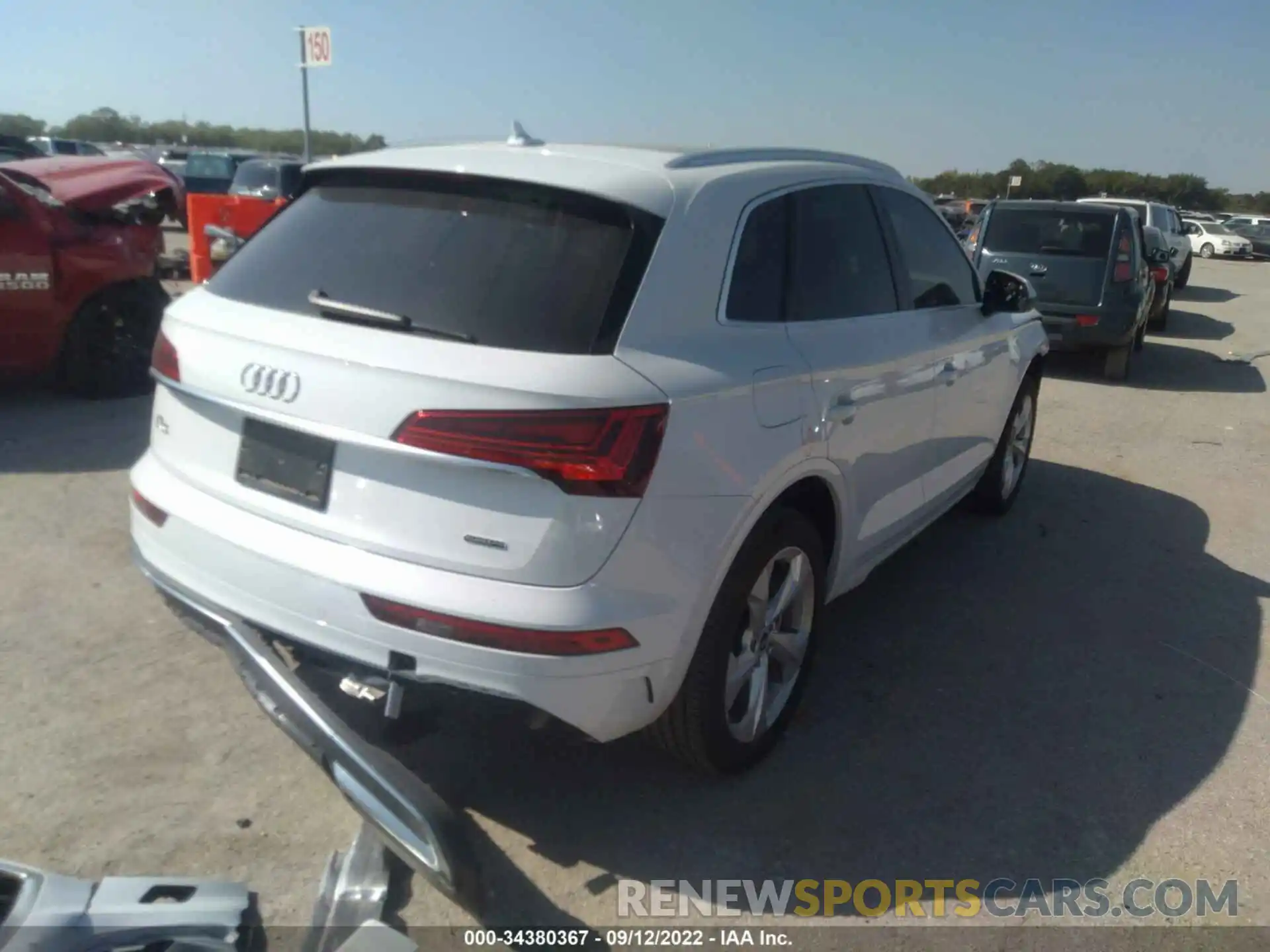 4 Photograph of a damaged car WA1CAAFY9M2080593 AUDI Q5 2021