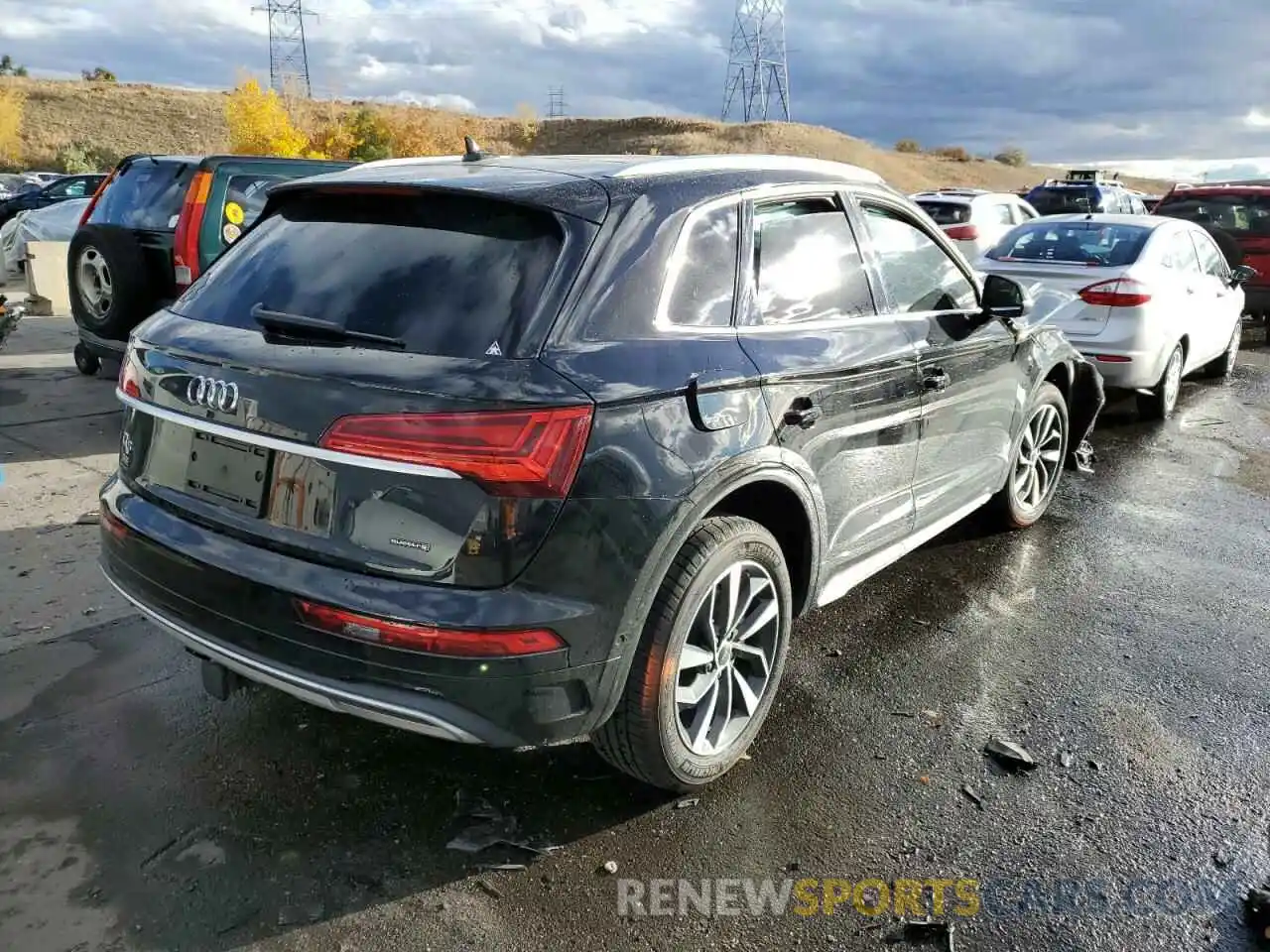 4 Photograph of a damaged car WA1CAAFYXM2058148 AUDI Q5 2021