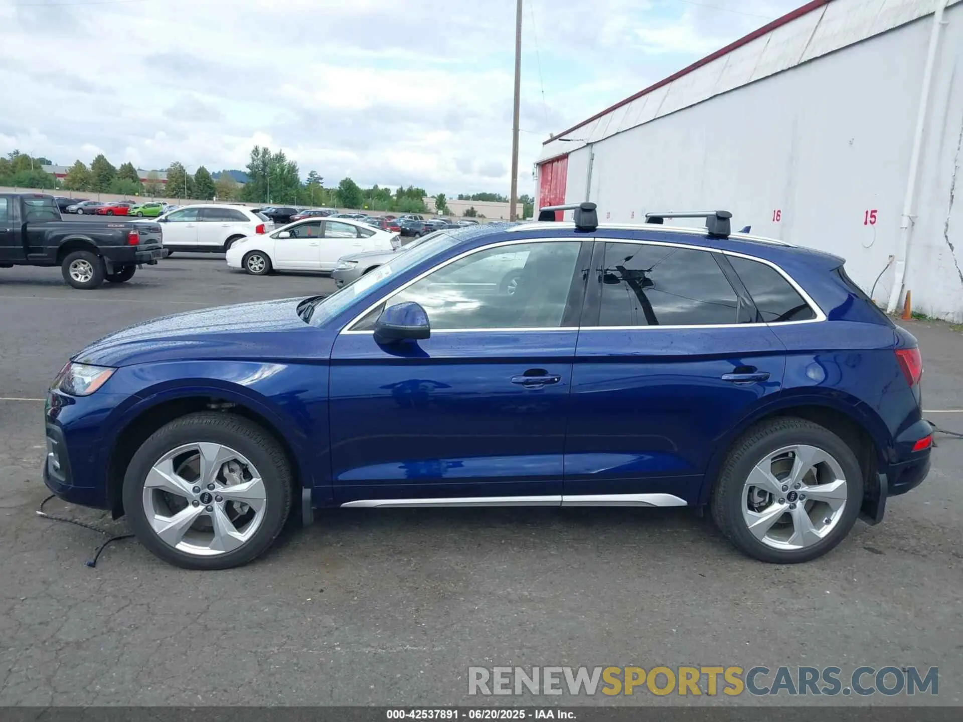 15 Photograph of a damaged car WA1CABFY6M2054233 AUDI Q5 2021