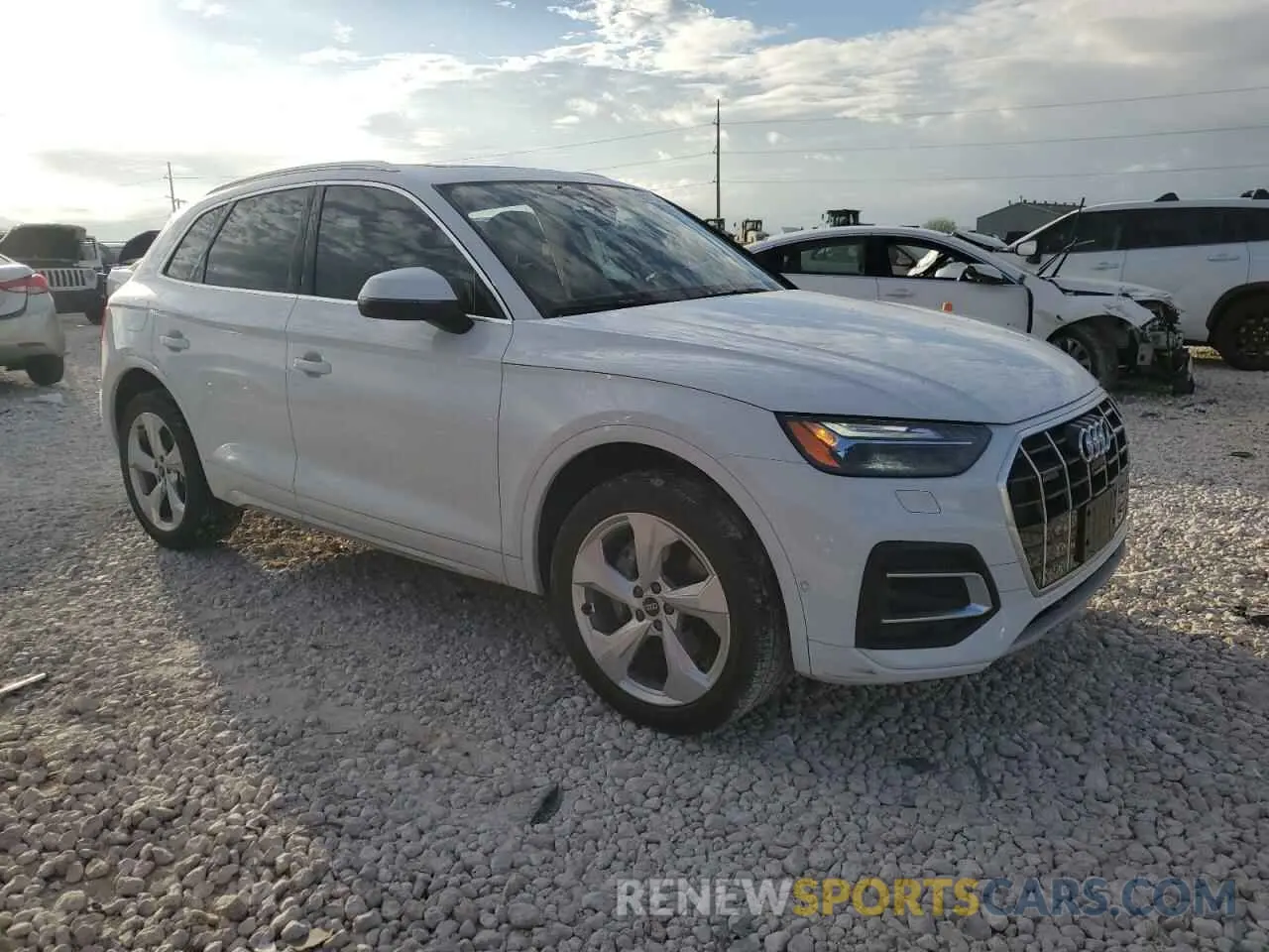 4 Photograph of a damaged car WA1CABFY6M2111594 AUDI Q5 2021