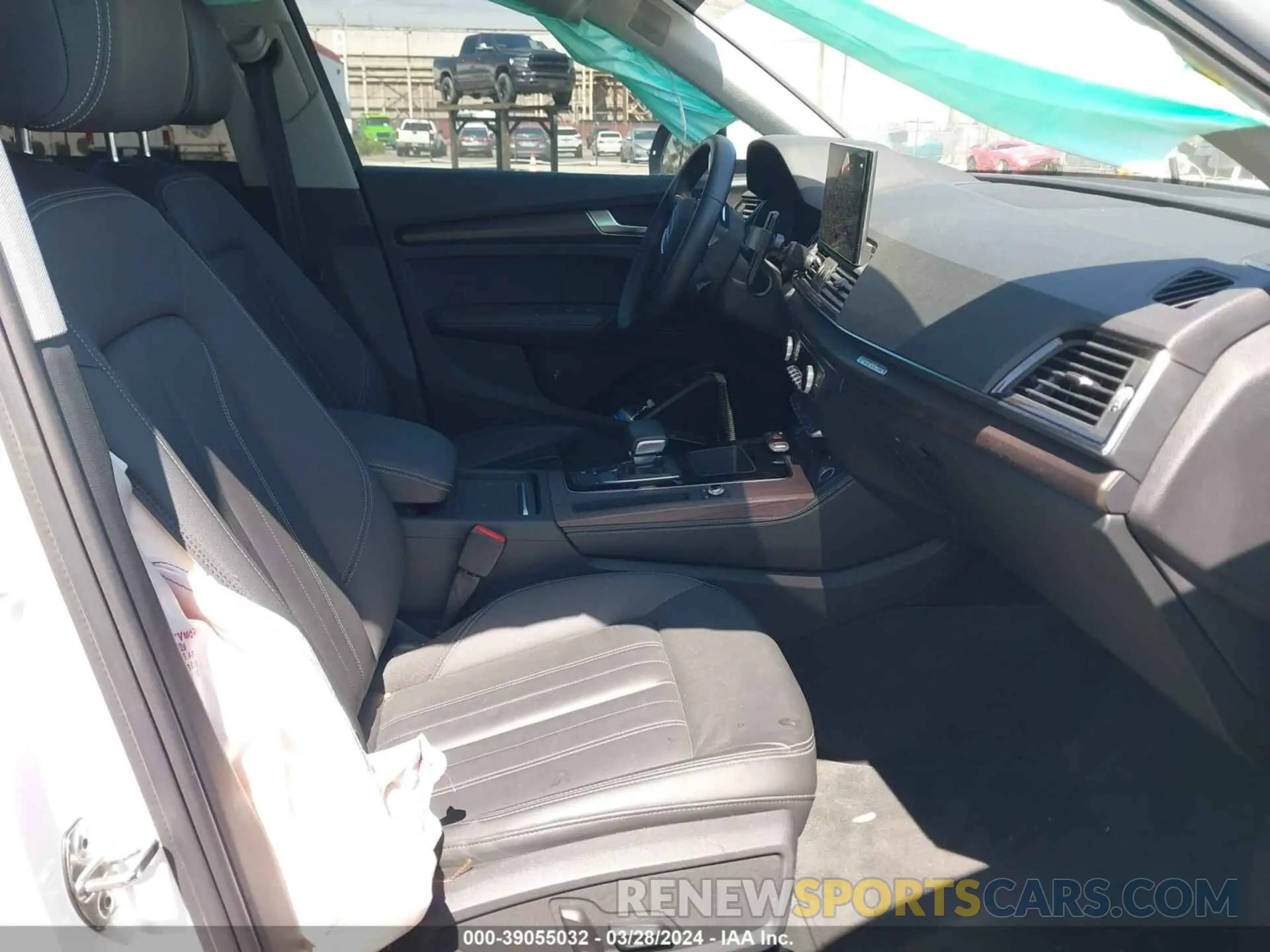 5 Photograph of a damaged car WA1E2AFY1M2088449 AUDI Q5 2021
