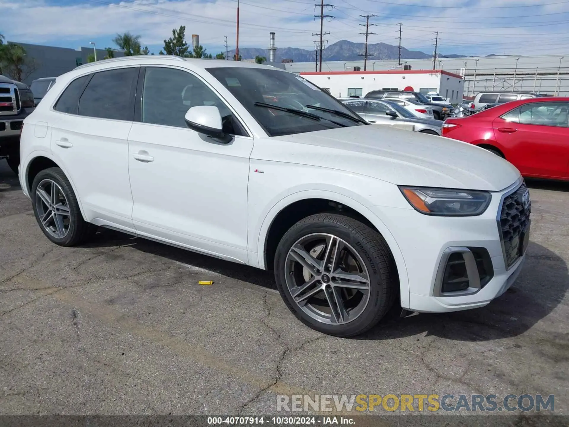 1 Photograph of a damaged car WA1E2AFY2M2044914 AUDI Q5 2021