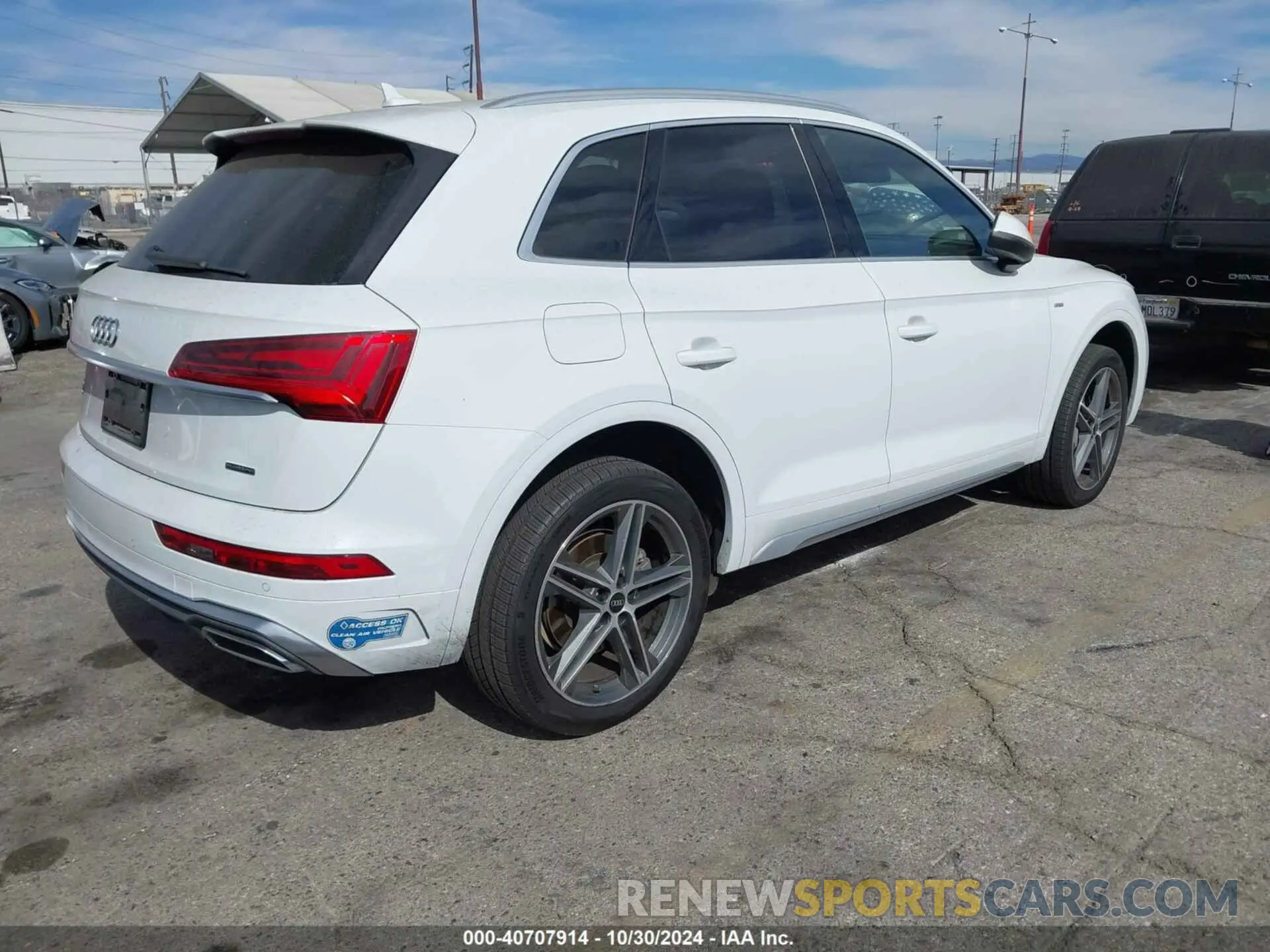 4 Photograph of a damaged car WA1E2AFY2M2044914 AUDI Q5 2021