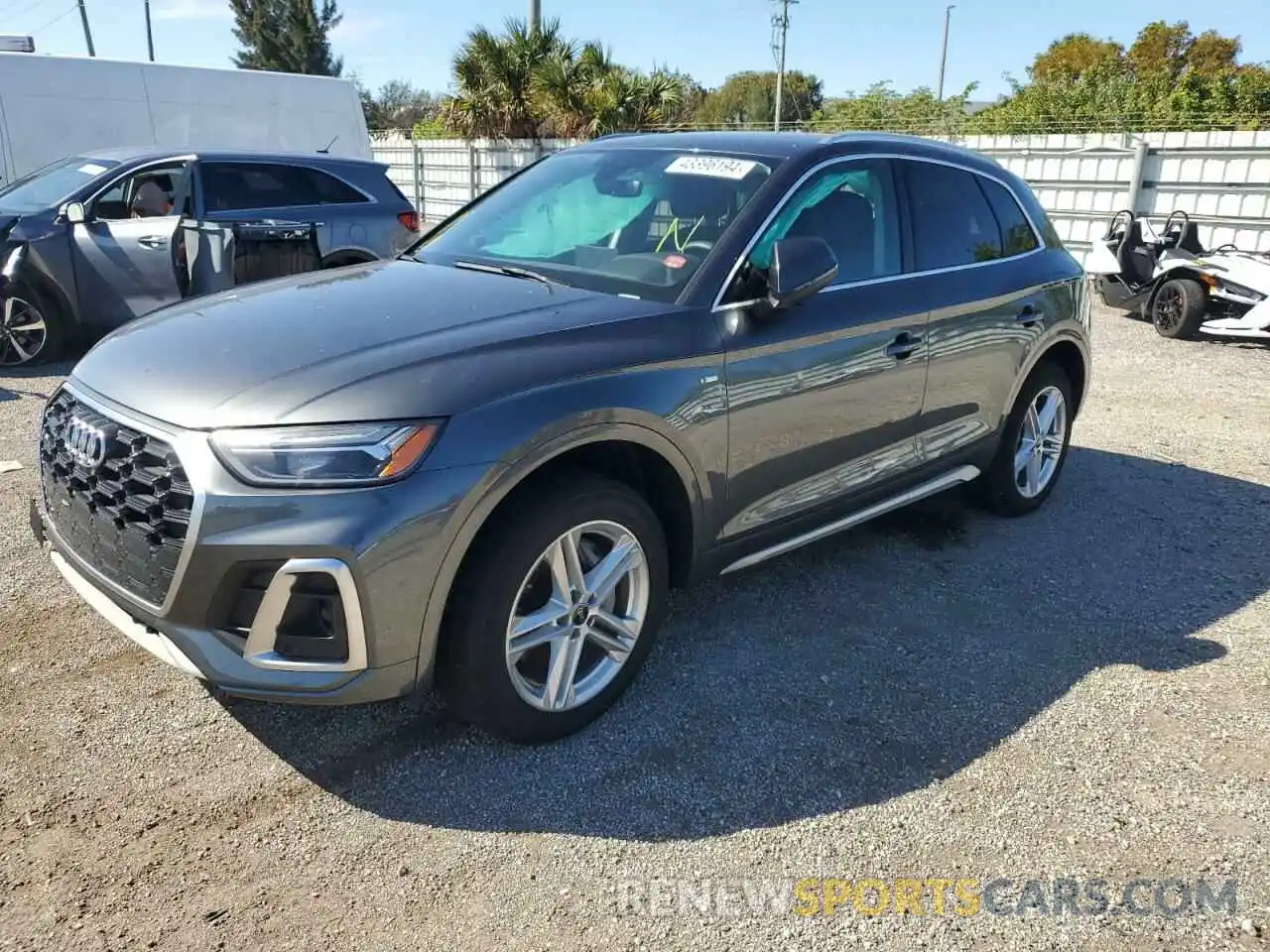 1 Photograph of a damaged car WA1E2AFY2M2048686 AUDI Q5 2021