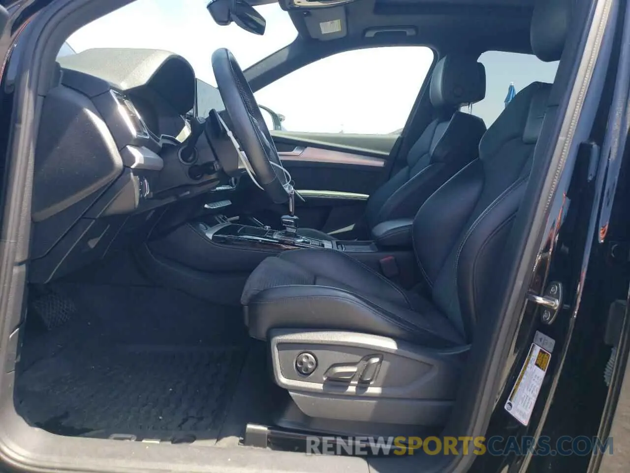 7 Photograph of a damaged car WA1E2AFY2M2061809 AUDI Q5 2021