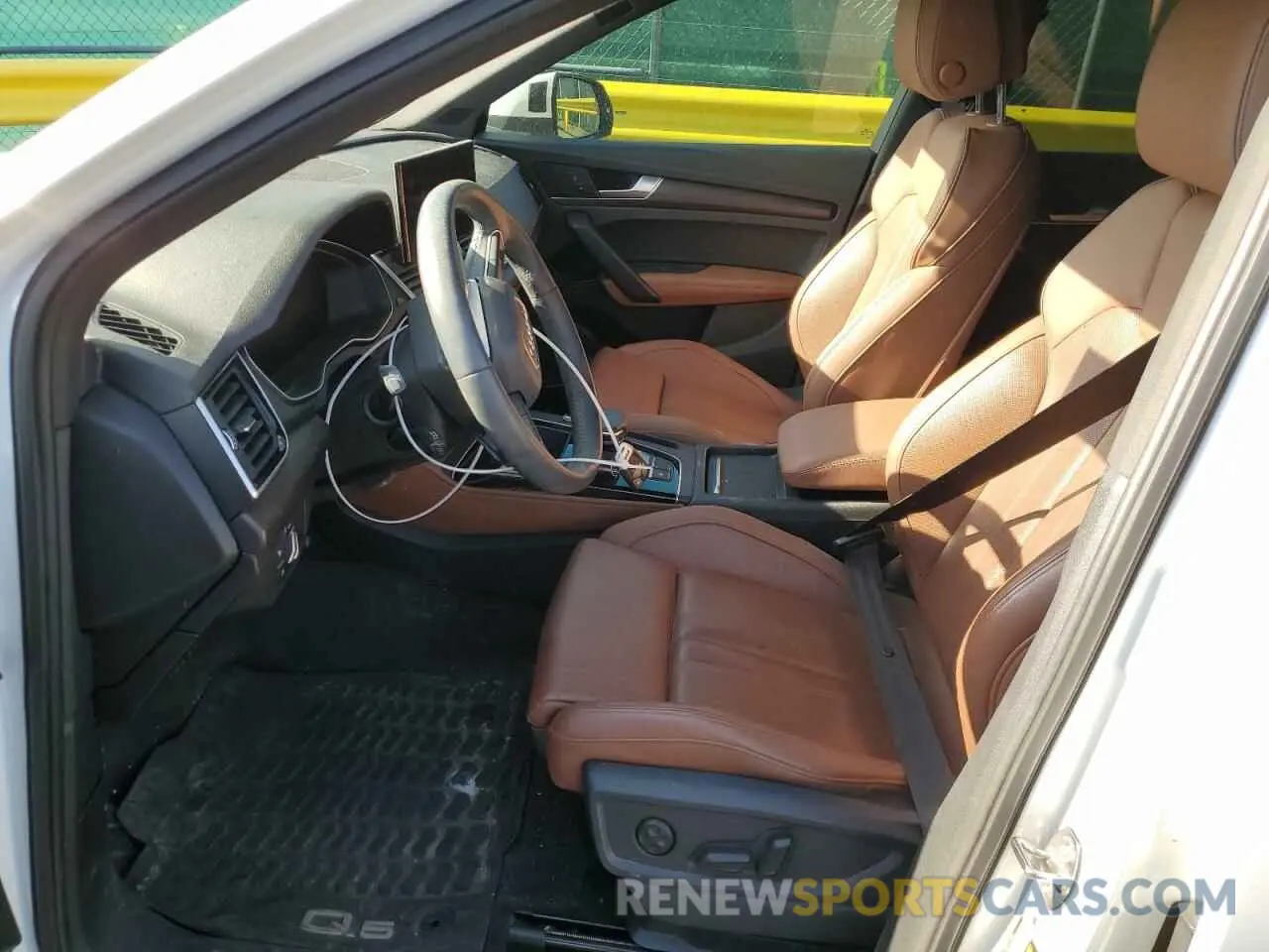 7 Photograph of a damaged car WA1E2AFY2M2082692 AUDI Q5 2021